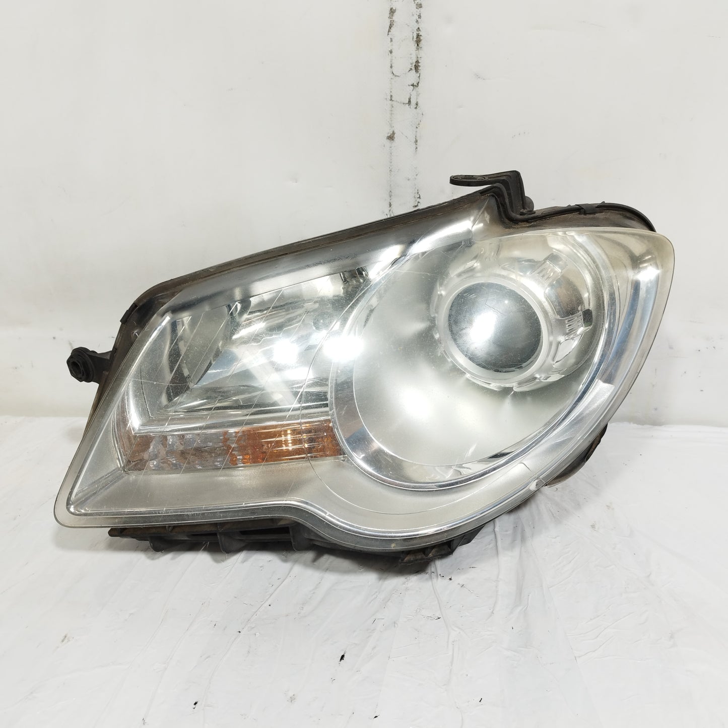 Fanale anteriore sx Volkswagen Touran 2008 cod: ecoAC15069
