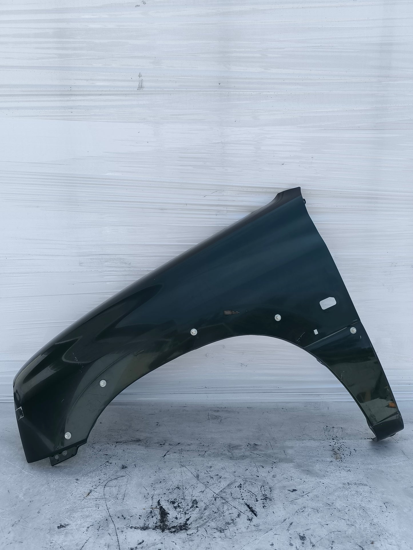 Parafango sx Suzuki Grand Vitara anno 1999-2005 verde ecoAG8215