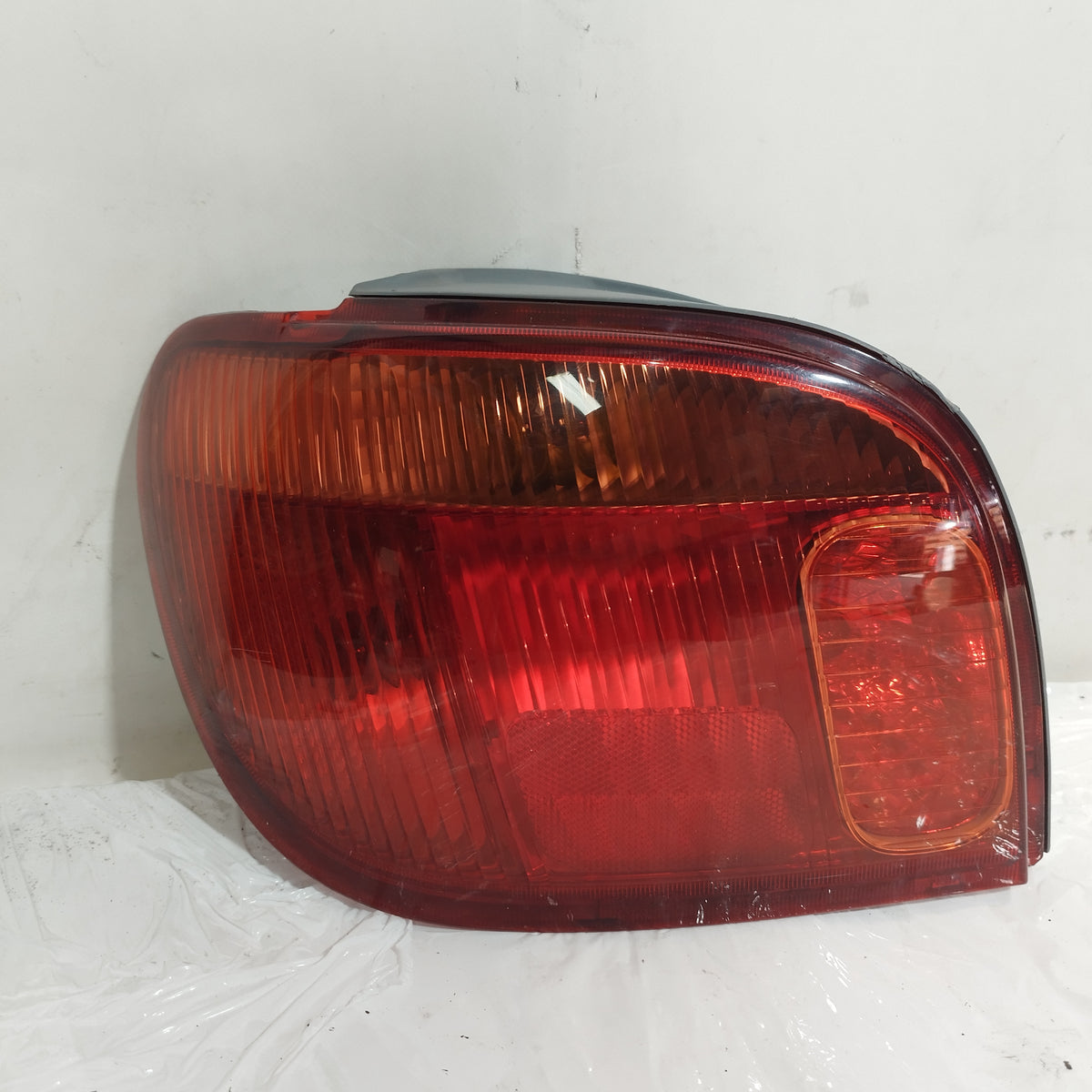 Fanale posteriore sx Toyota Yaris (XP10) 1999-2003 ecoAC16470