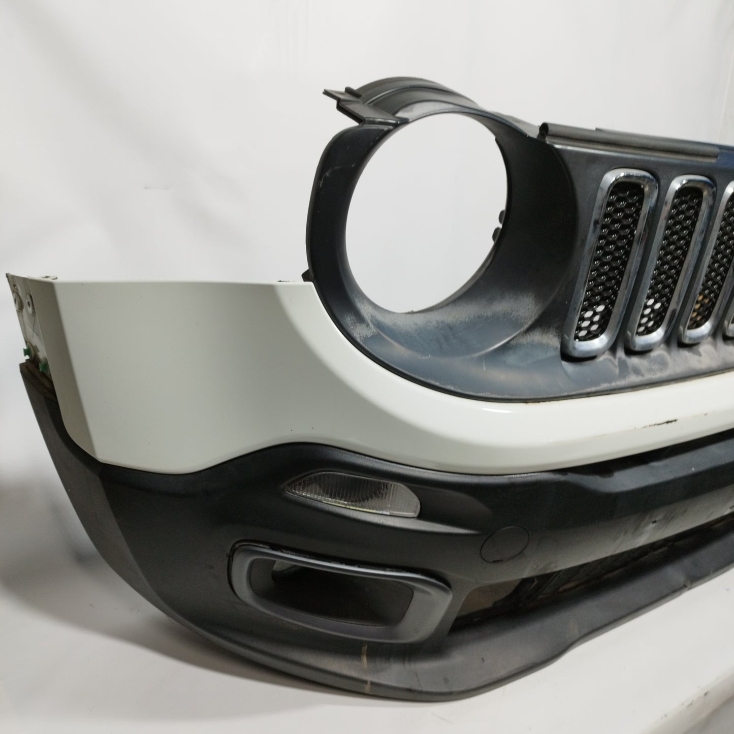 Jeep Renegade 2.0D 2016 ecoAC11478 Weiße Frontpartie