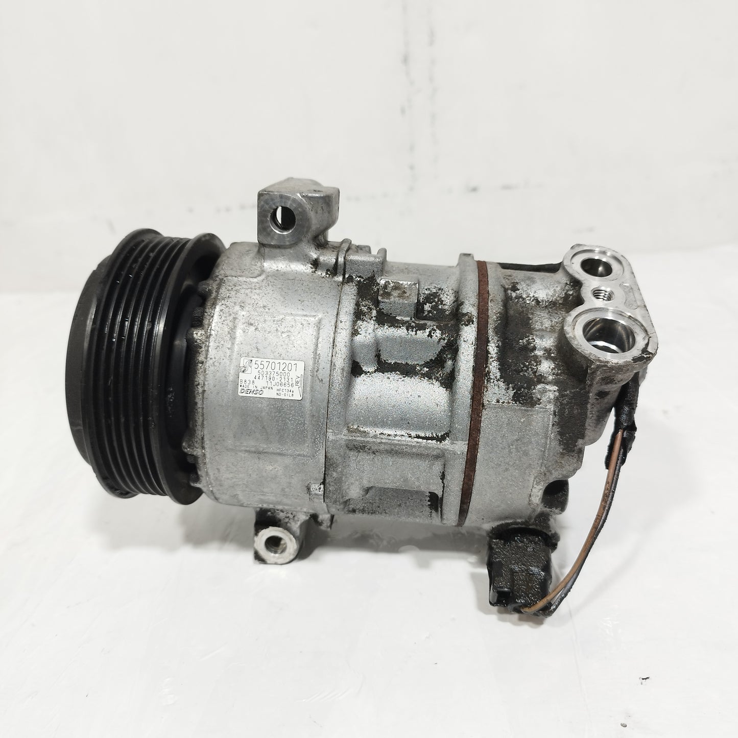 Compressore a / c  Fiat Bravo / Lancia Delta 1.6 MTJ 2008-2014 DENSO cod: 55701201 ecoAC15514