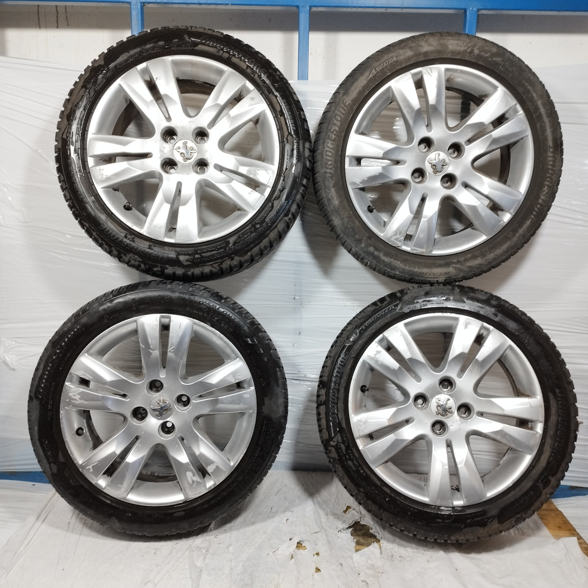 Cerchi in lega con gomme Peugeot 5008 I serie (T8) 2009-2016 ecoAC16910