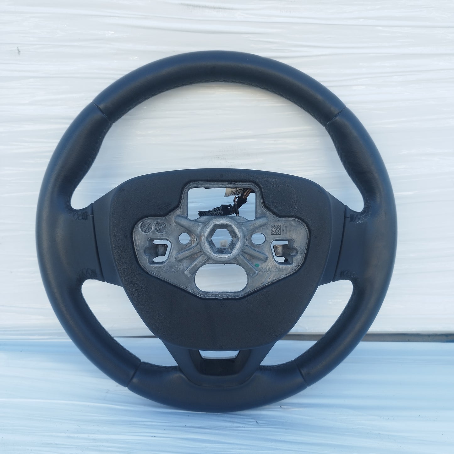 Volante con comandi Ford Focus 2020 cod: 34246312F ecoAC15687