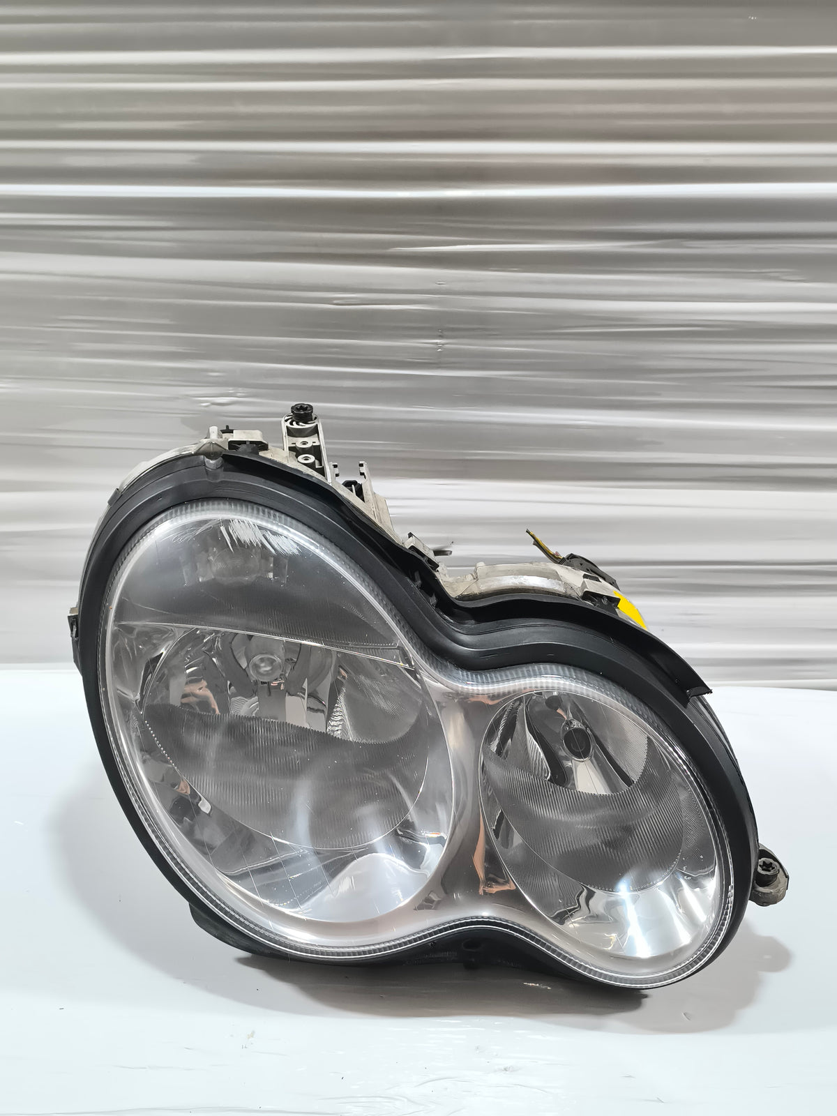 Fanale anteriore dx Mercedes Classe C W203 2004-2007 cod: 0301166206 ecoAG9631