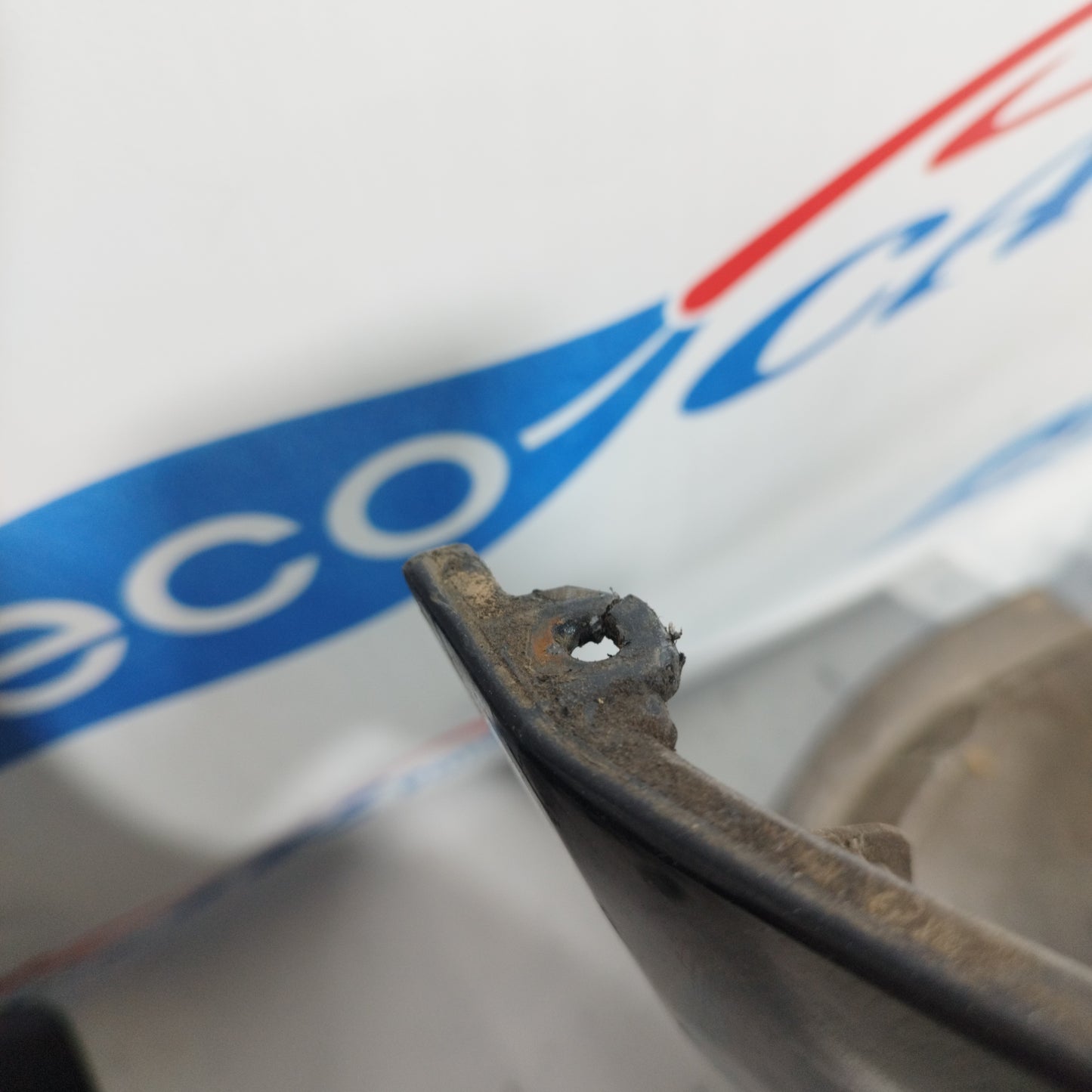 Schwarze Heckstoßstange für Volkswagen Golf 5 2006 ecoAC7635