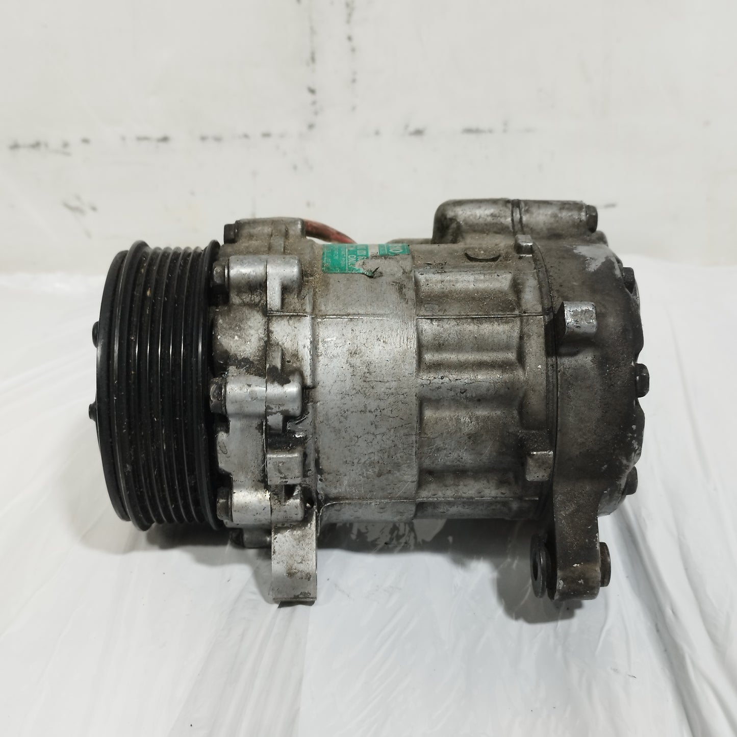 Compressore a / c Volkswagen Polo 1.4 B 2000 ecoAC15401