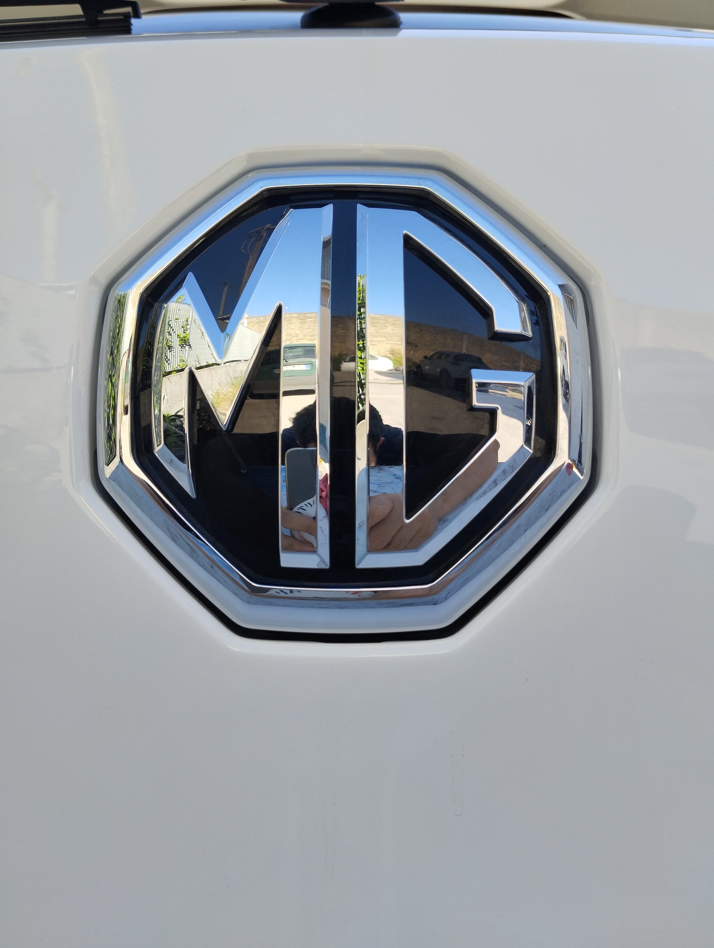 Portellone posteriore bianco MG ZS 2022 ecoAG5311