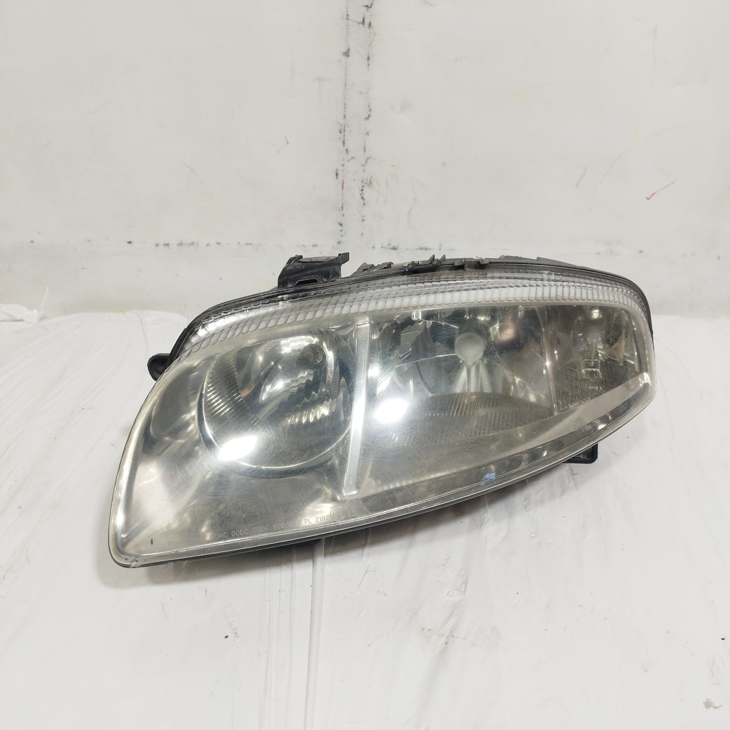 Fanale anteriore sx Alfa Romeo GT 2003-2010 cod: 60681584 ecoAC14767