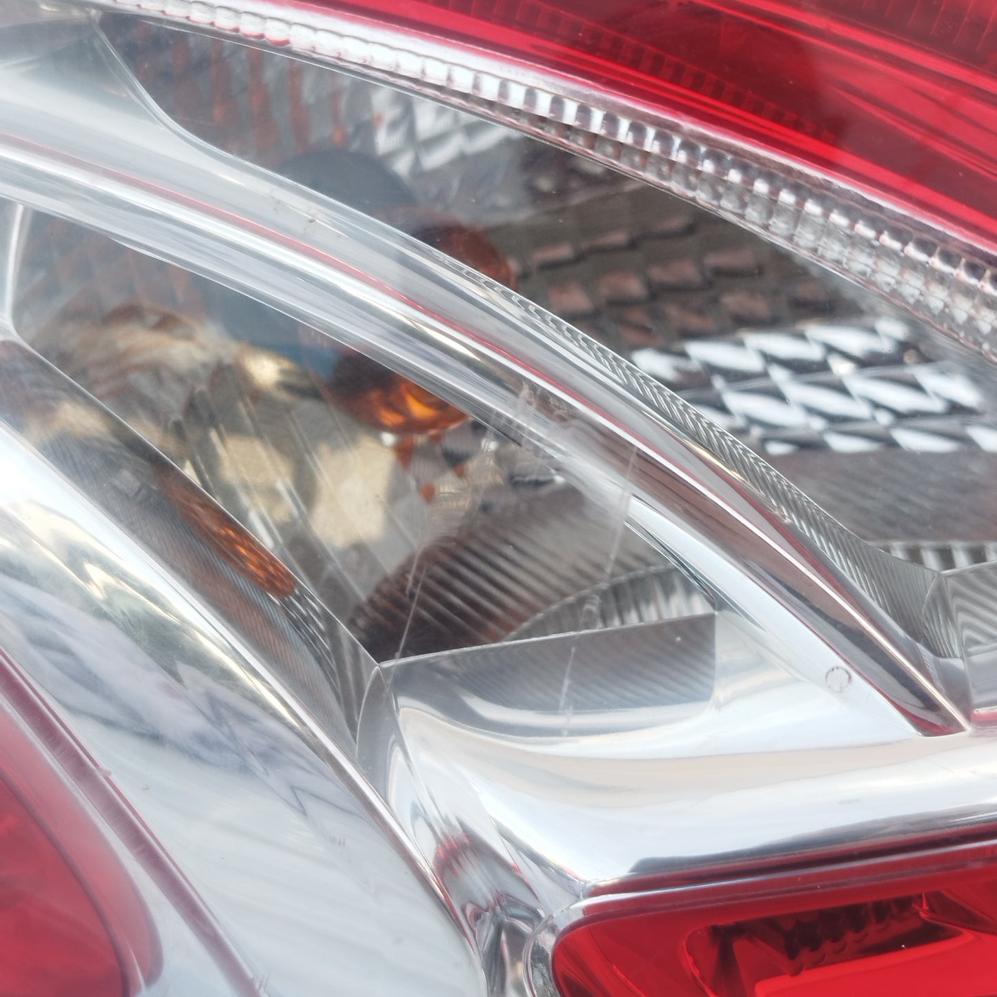 Fanale posteriore sx Peugeot 208 2014 cod: 9672628280-02 ecoDM198