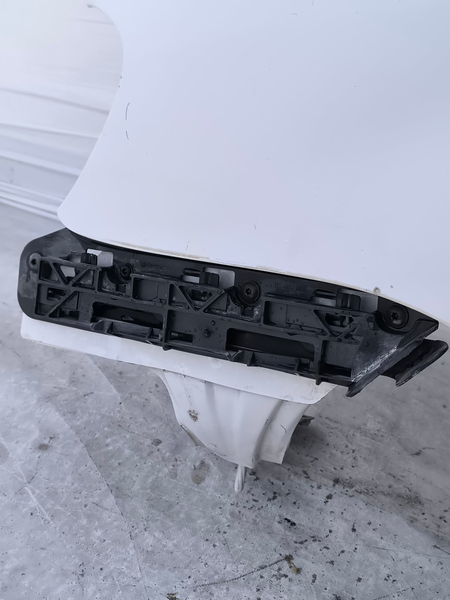 Parafango sx Volkswagen Caddy anno 2004-2010 bianco ecoAG8218