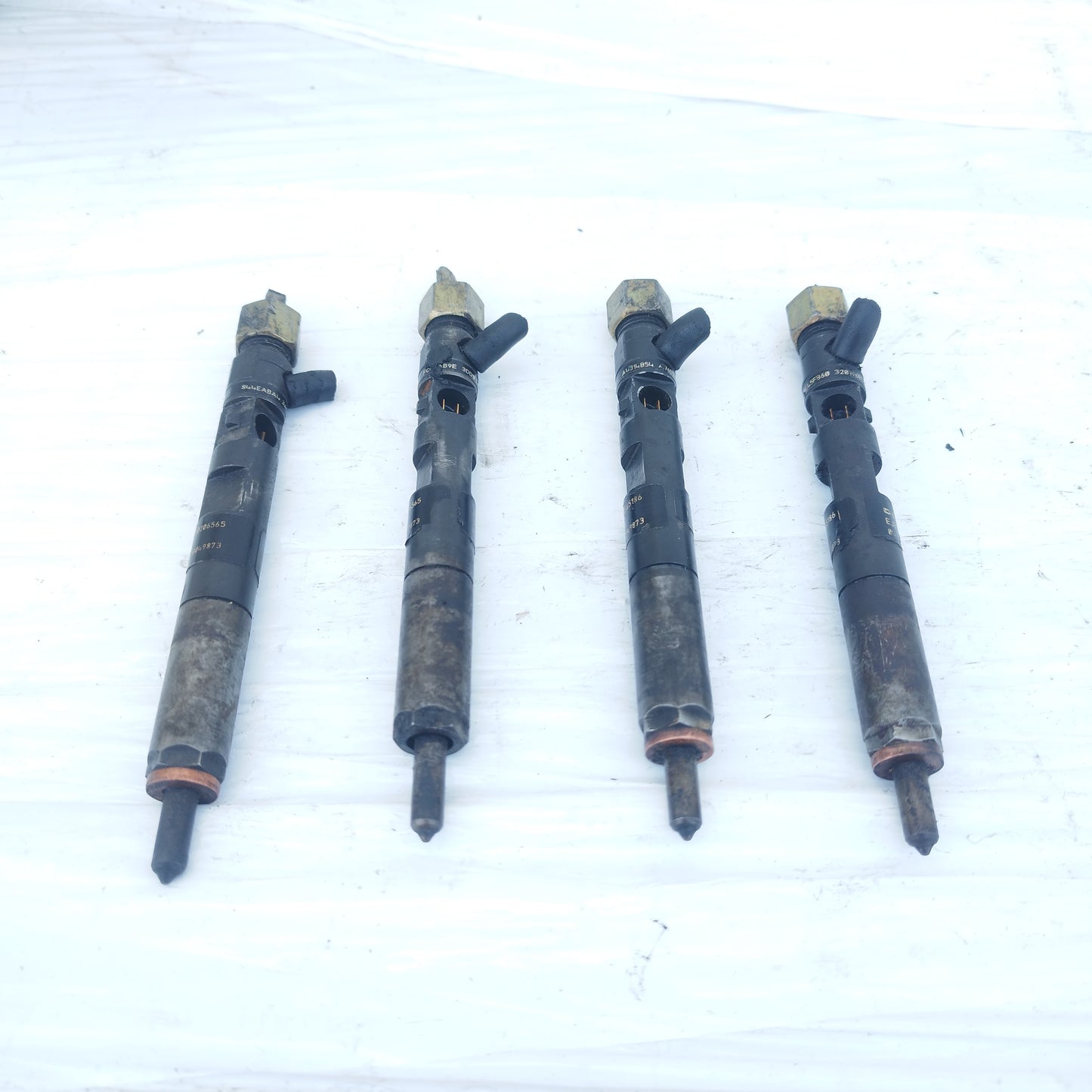 Iniettori Renault Clio 1.5 DCI 2005 cod: 820049873 ecoAC15941