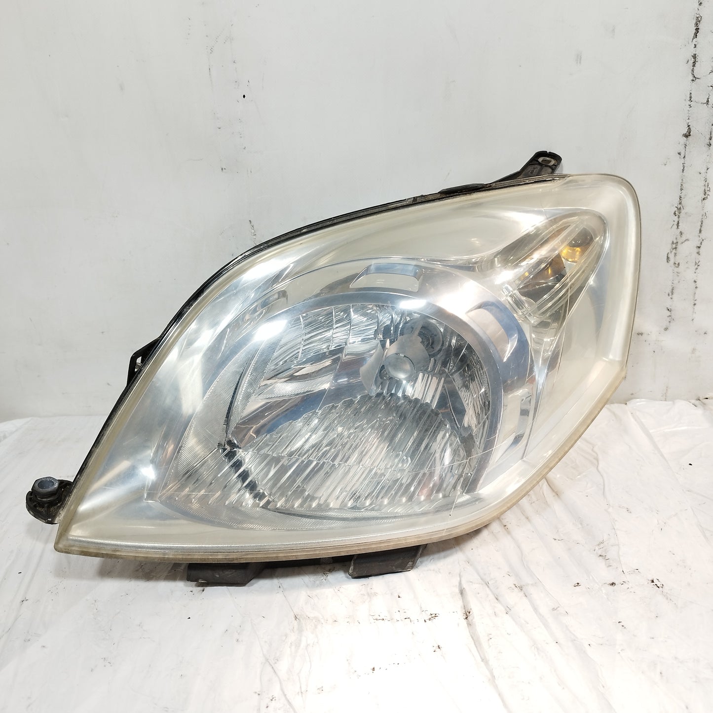 Fanale anteriore sx Fiat Fiorino (225) 2008-2020 cod: 45570383 ecoAC16249