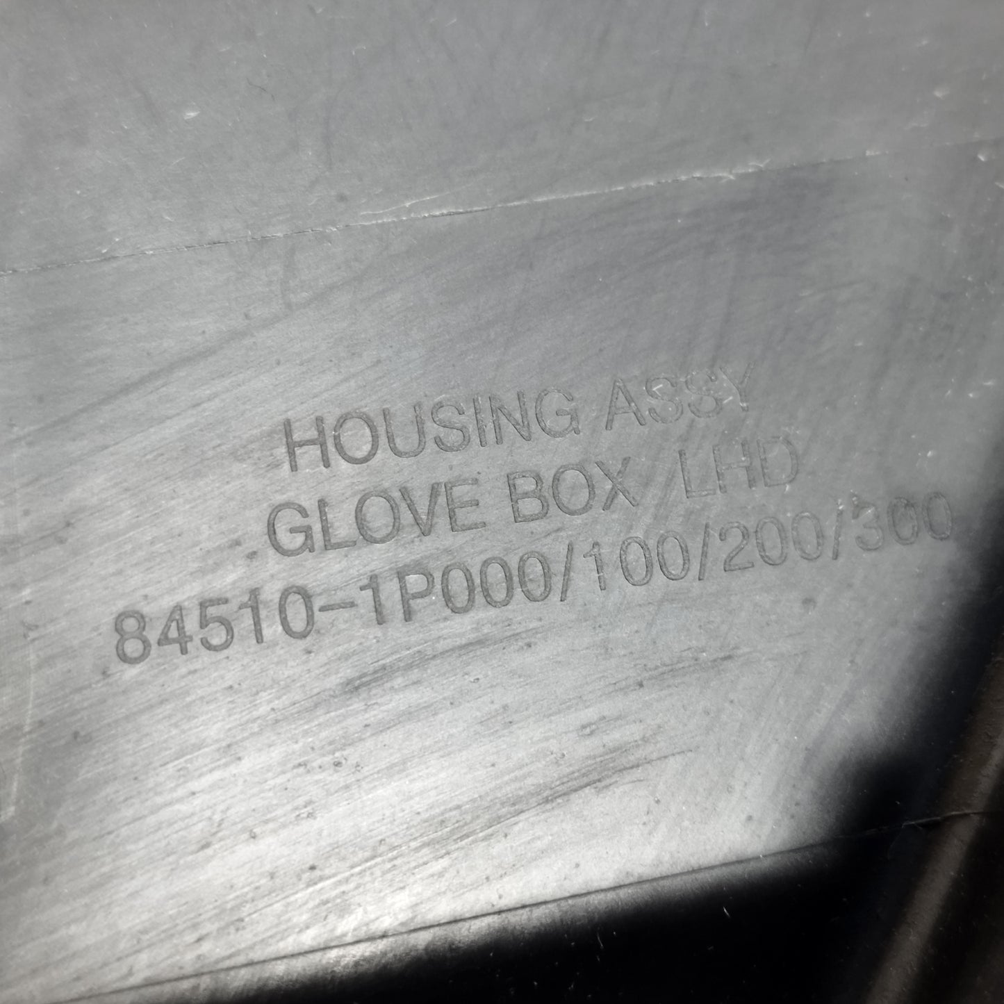 Cassetto portaoggetti Hyundai IX20 2011 Cod: 84510-1P000 ecoAC13493