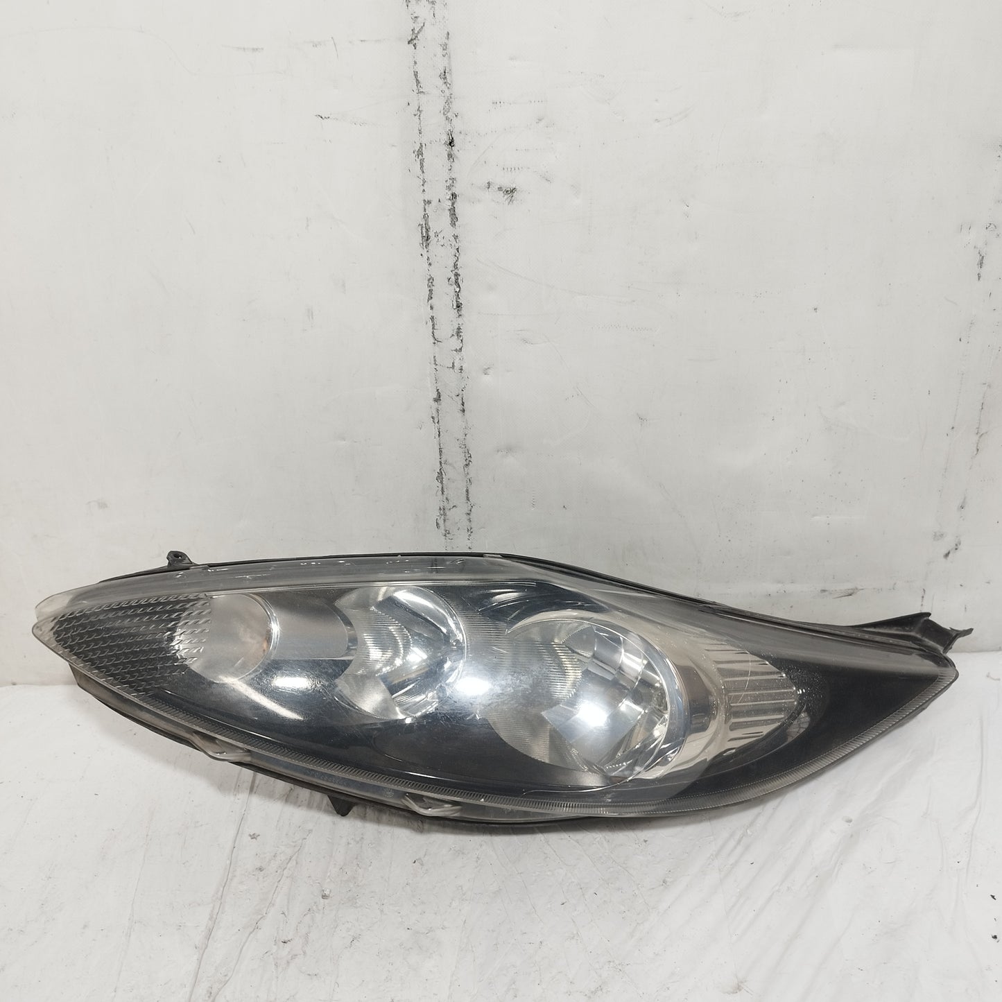 Fanale anteriore sx Ford Fiesta VI MK7 2008-2012 cod: 8A61-13W030-AJ ecoAC16439