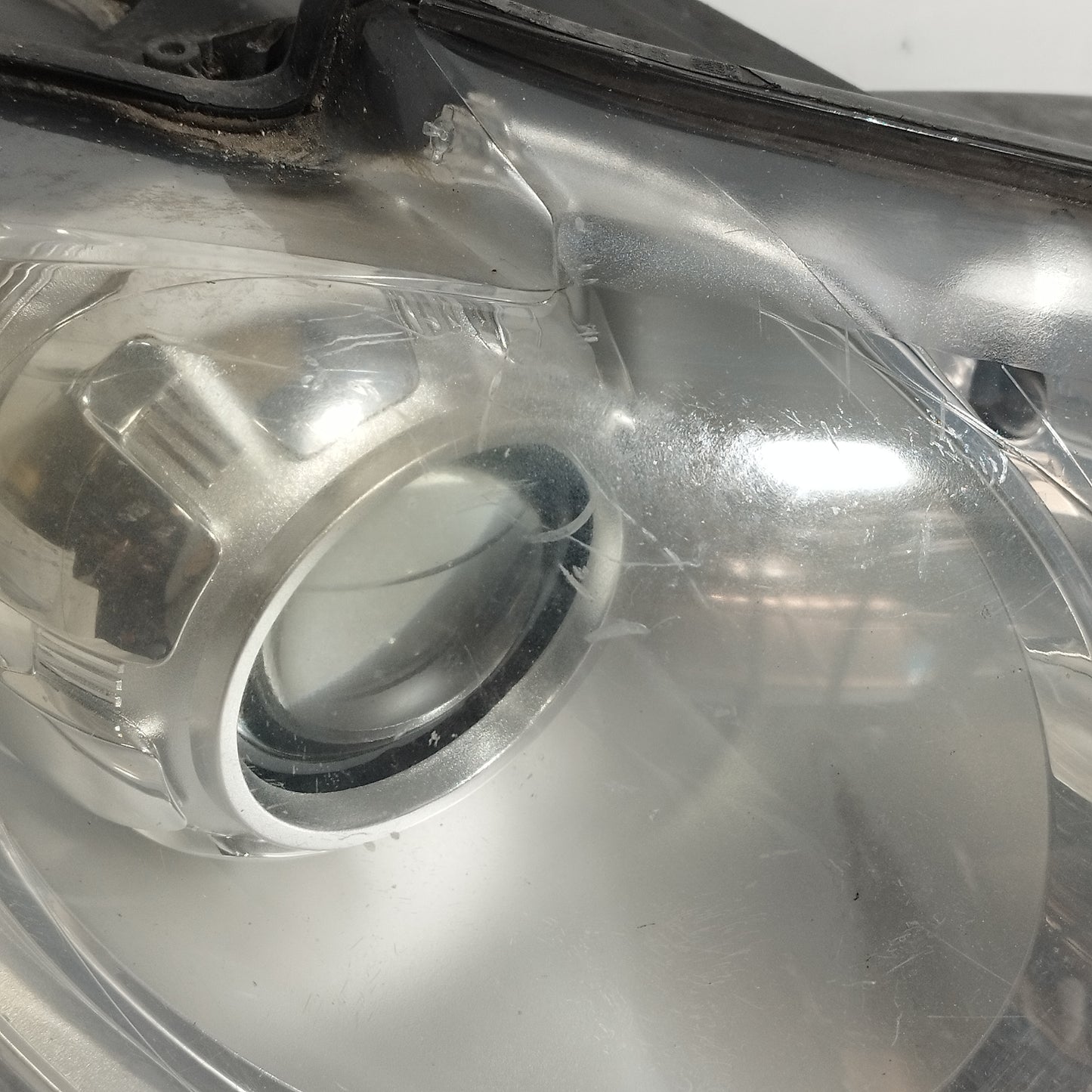 Fanale anteriore dx Volkswagen Touran 2008 cod: 0301233202 ecoAC15068