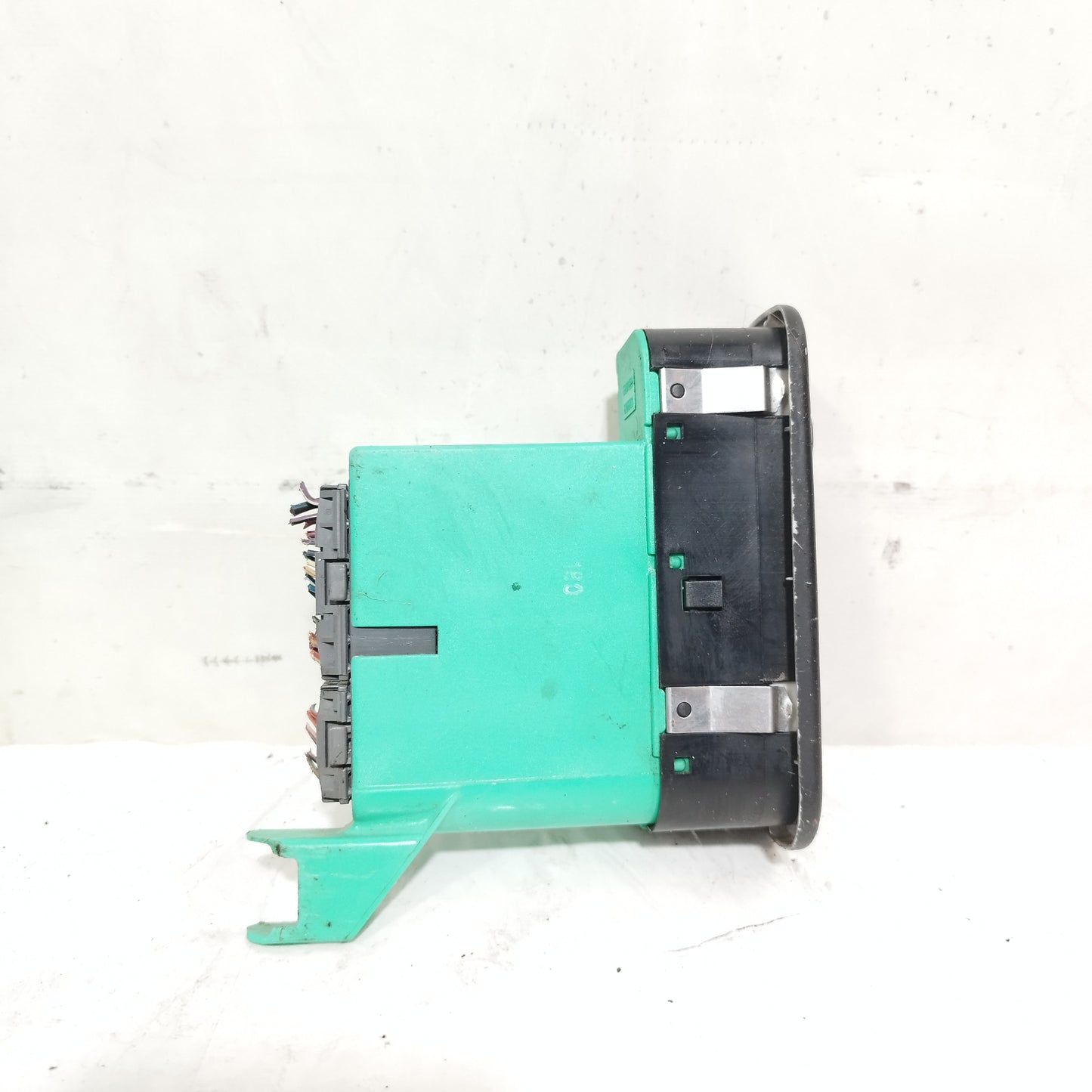 Pulsantiera anteriore sx Alfa Romeo GT 2004 cod: 156071220 ecoAC16602