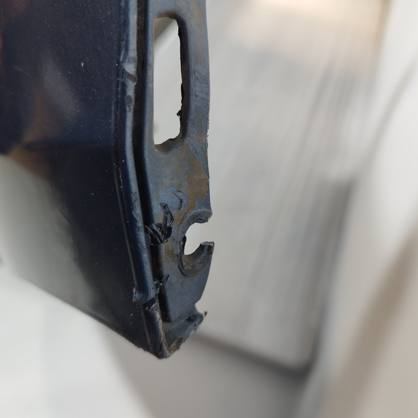 Paraurti posteriore grigio scuro Renault Clio 2010 ecoAC12639