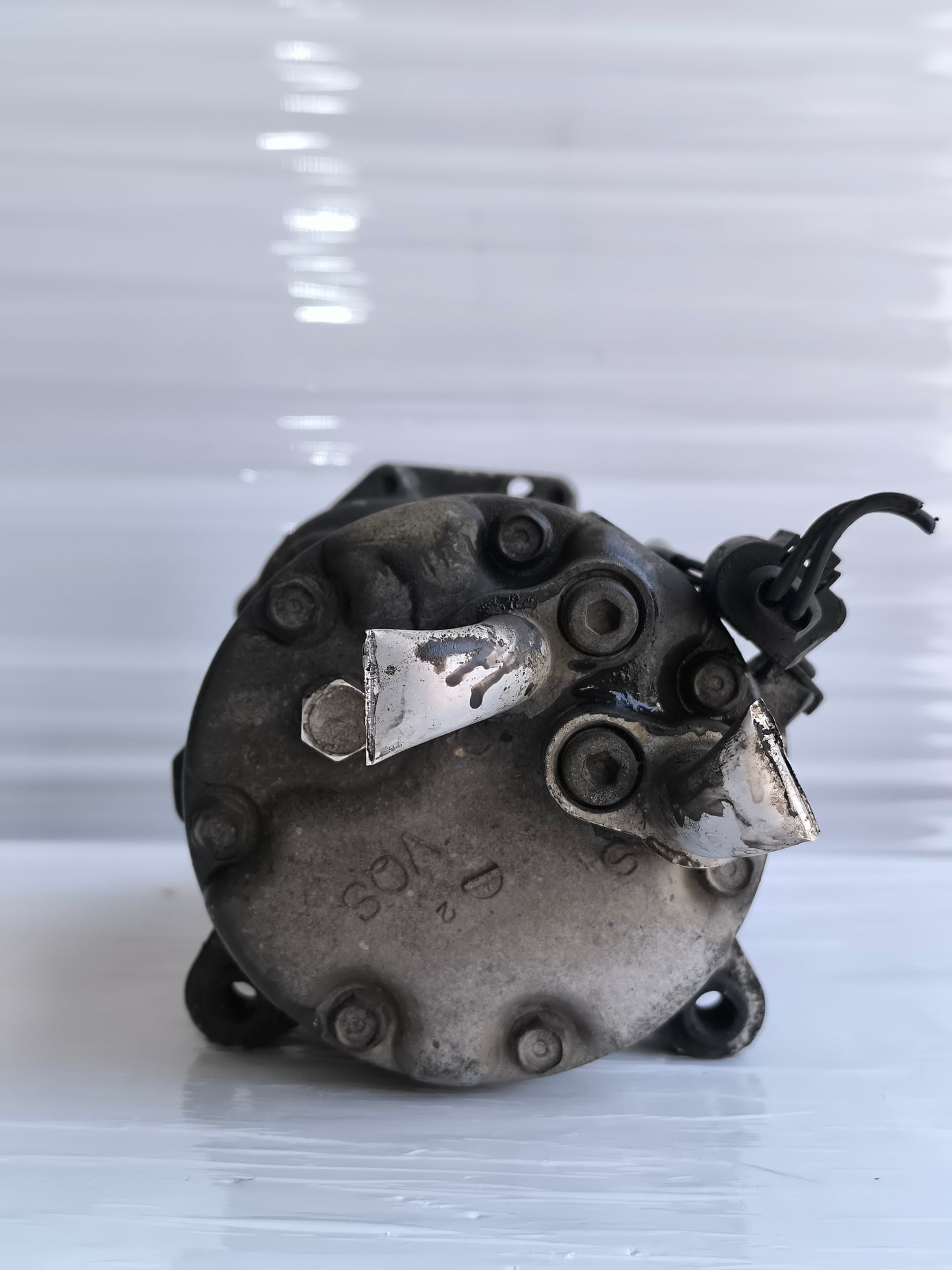 Compressore aria condizionata Volkswagen Golf IV (1J) 1.9 TDI 1997-2006 cod: 1j0820803f ecoAG8583