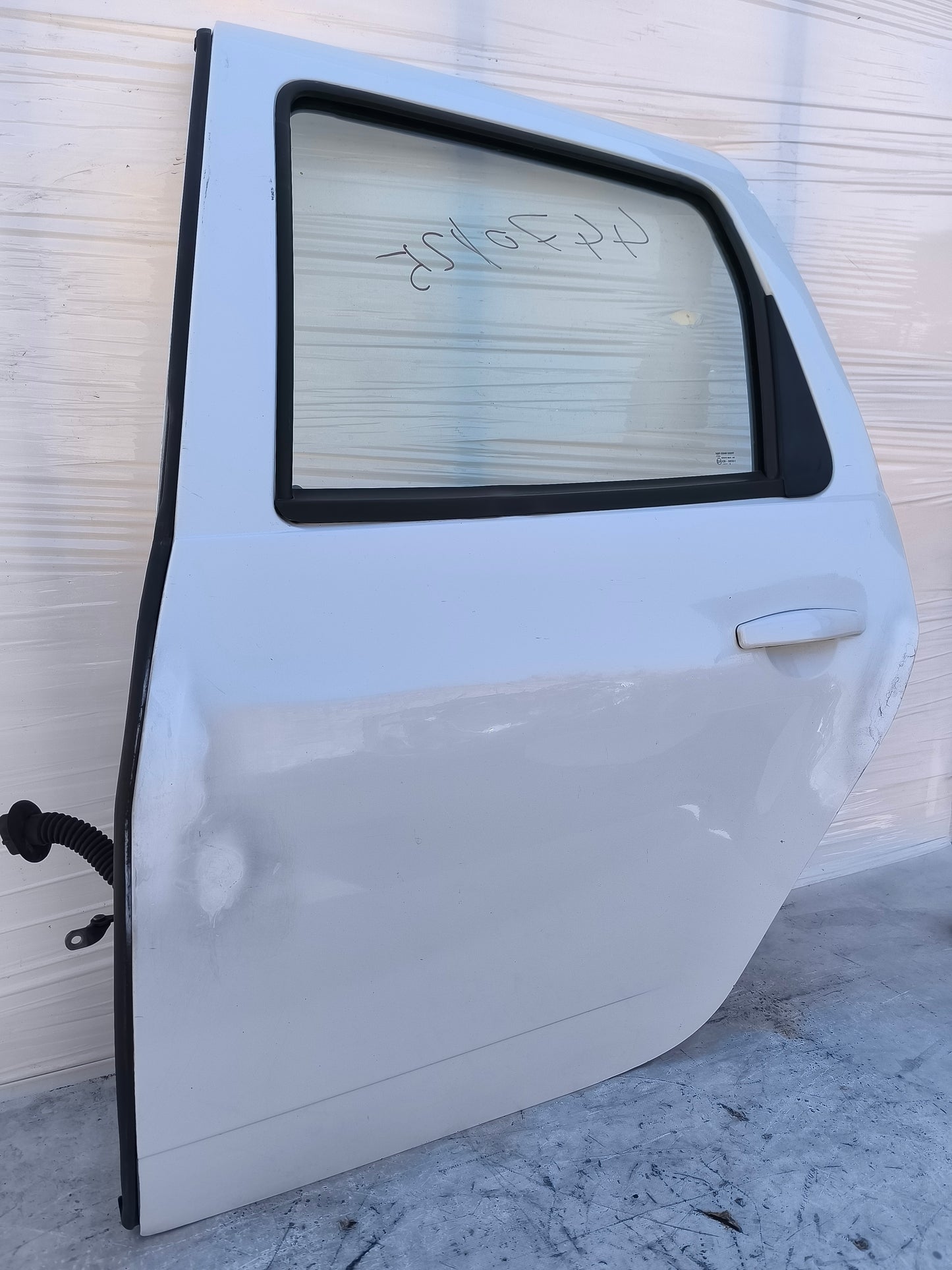 Sportello posteriore sx bianco Dacia Duster I ( HS) anno 2010-2017 ecoAG8048