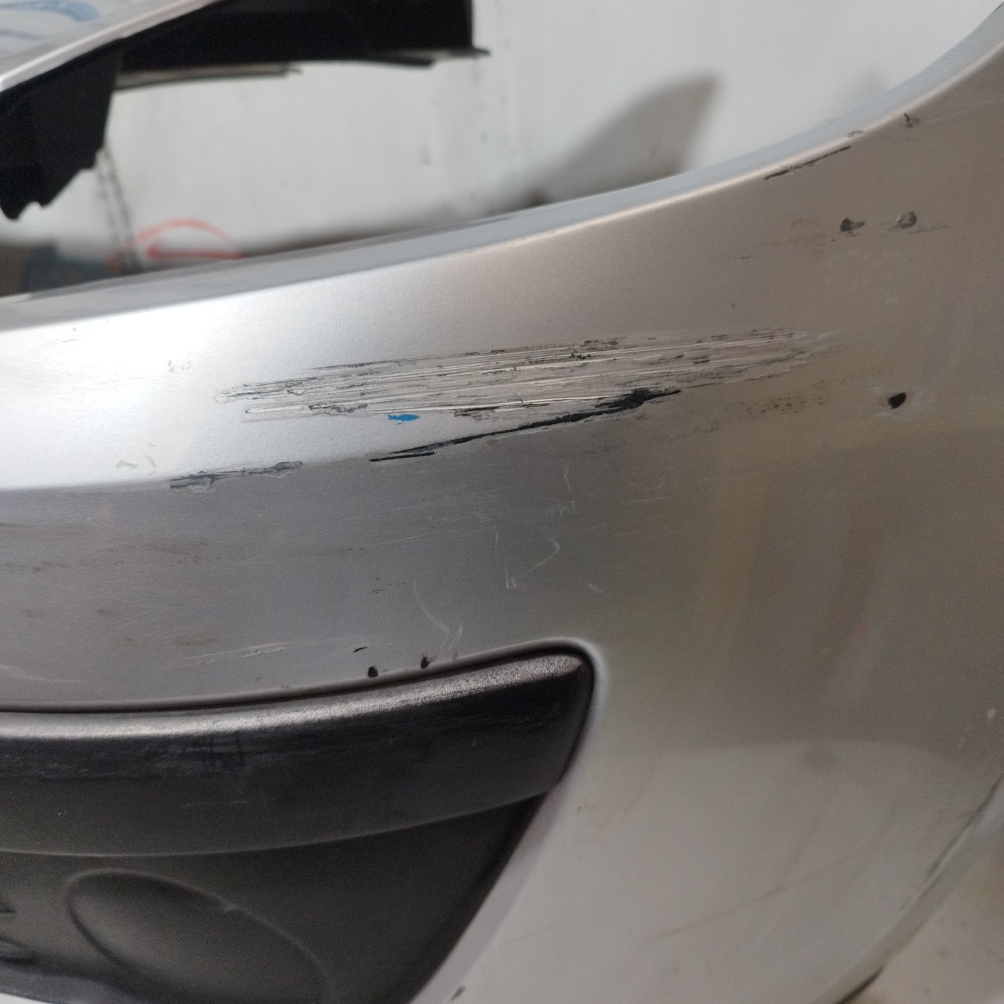 Front bumper silver grey Renault Clio 2007 ecoAC8336