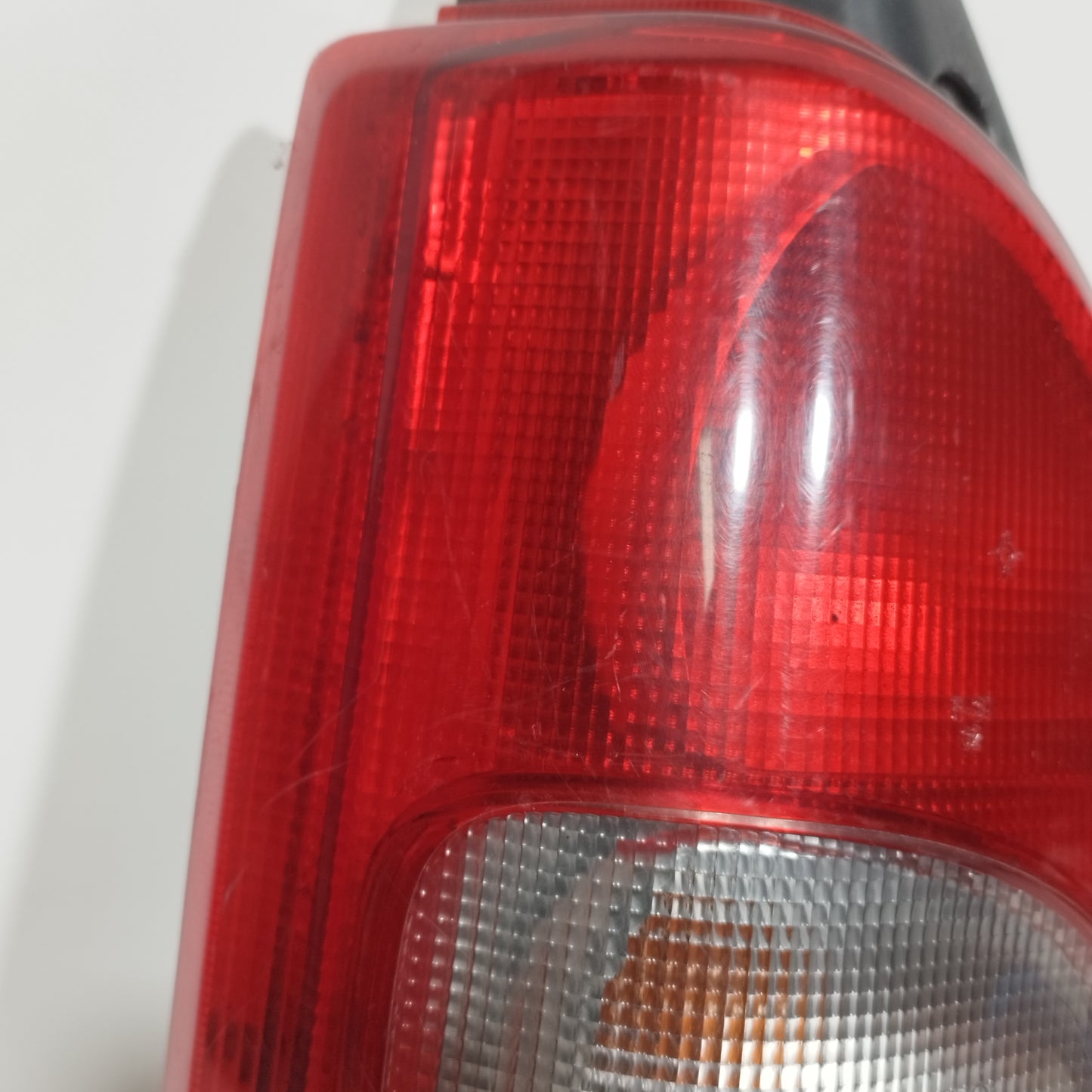 Linke Rückleuchte Suzuki Wagon -R 2003 ecoAC12869