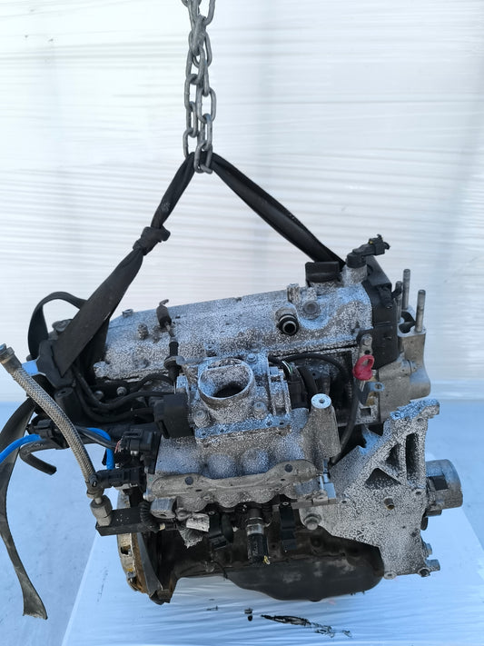 Motore Fiat Punto 1.2 B 8 perni, tappo a vite cod: 188A4000 ecoAG7909