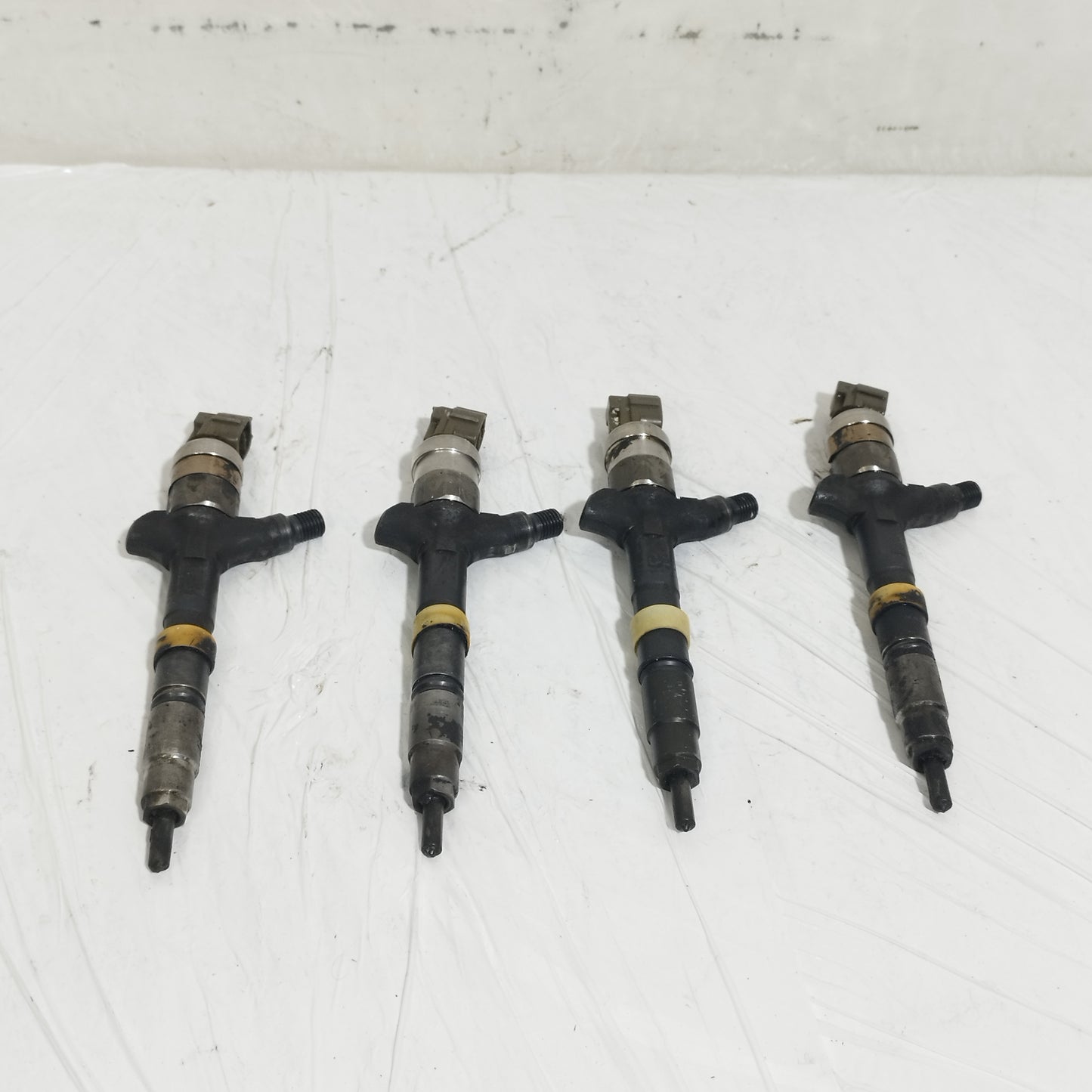 Iniettori DENSO Toyota Rav 4 2005 2.0 D cod: 23670-27030 ecoAC15914