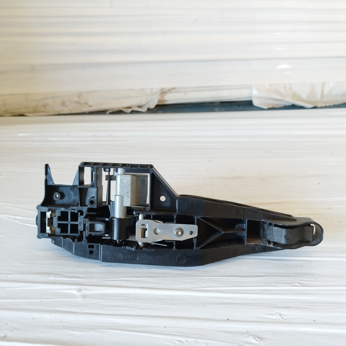 Maniglia esterna posteriore sx Peugeot 2008 I (A94) 2013-2019 ecoAC17555