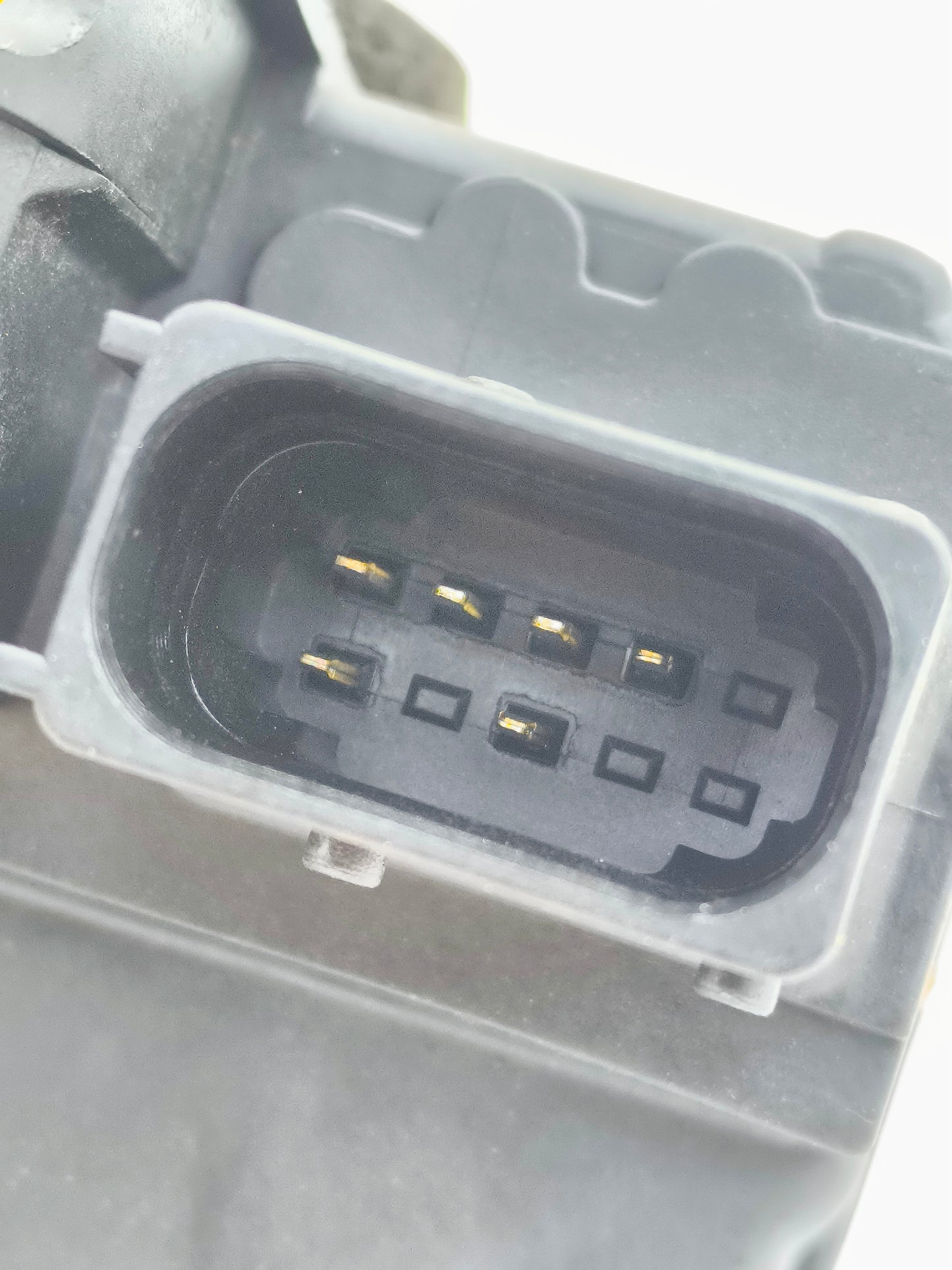 Front left lock Chevrolet aveo year 2011 6 PIN code absent ecoAG7119