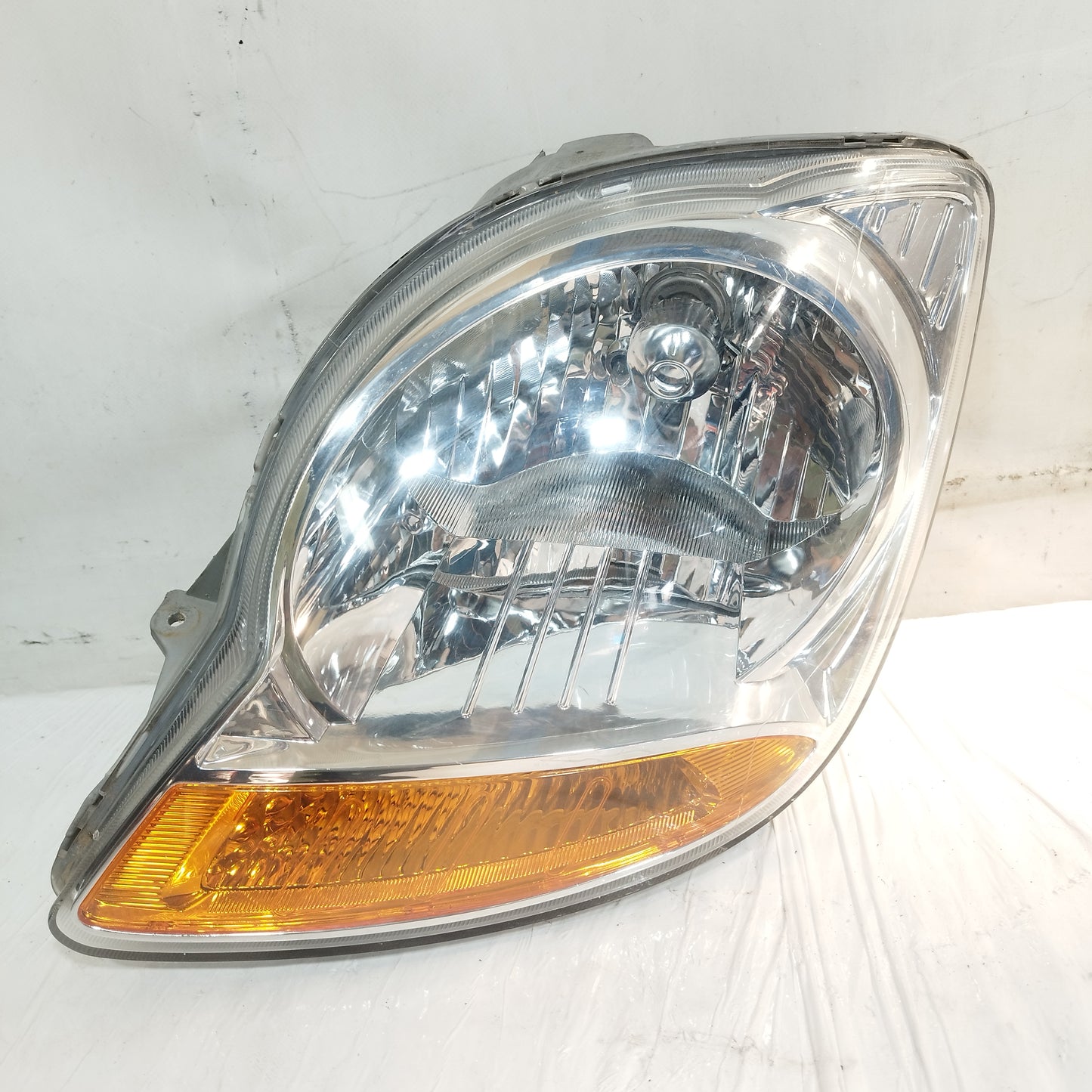 Chevrolet Matiz ecoAG5822 left front light