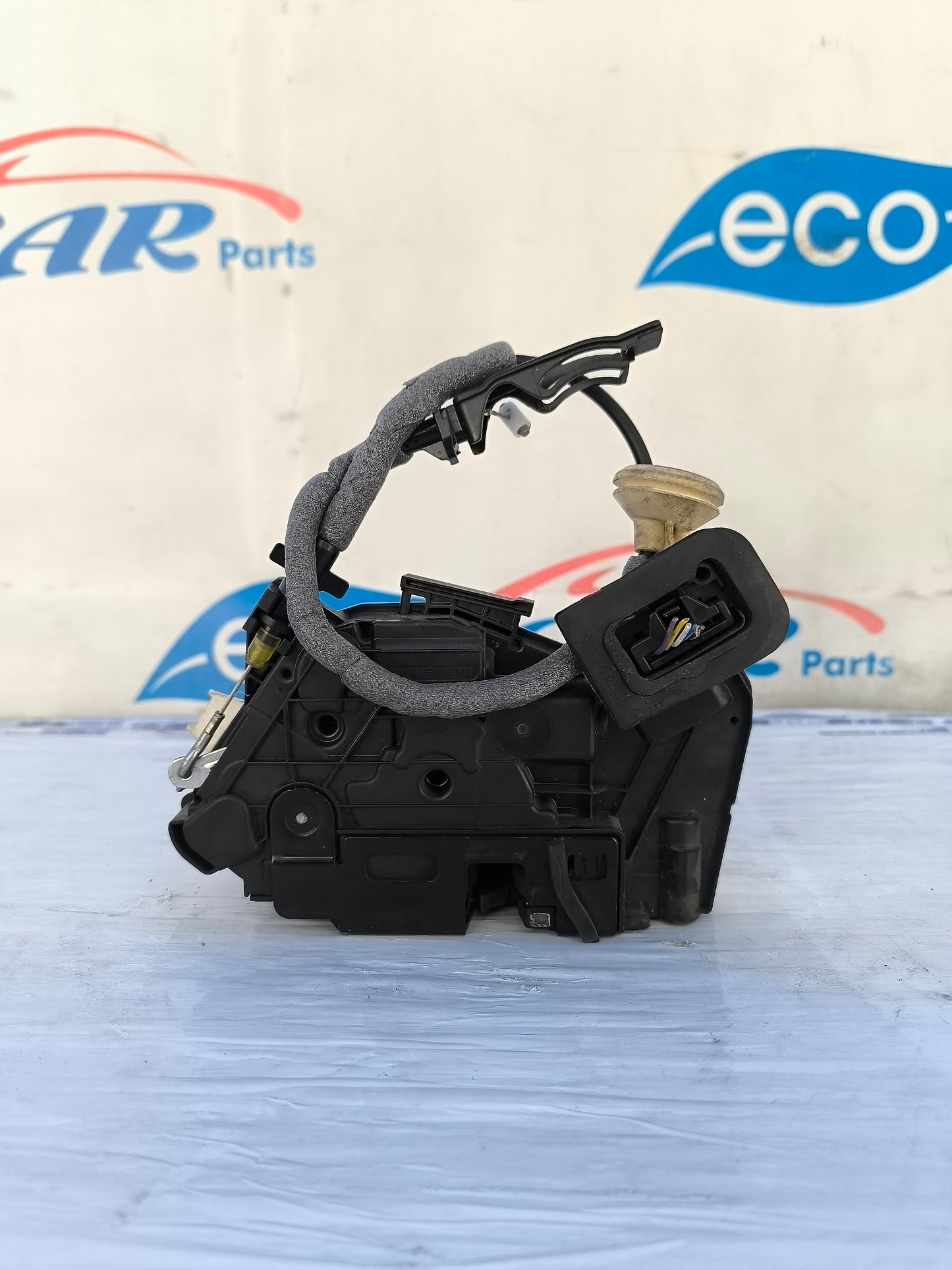 Türschloss vorne rechts Volkswagen Golf 7 Teilenummer 5k1837016e ecoAG6191