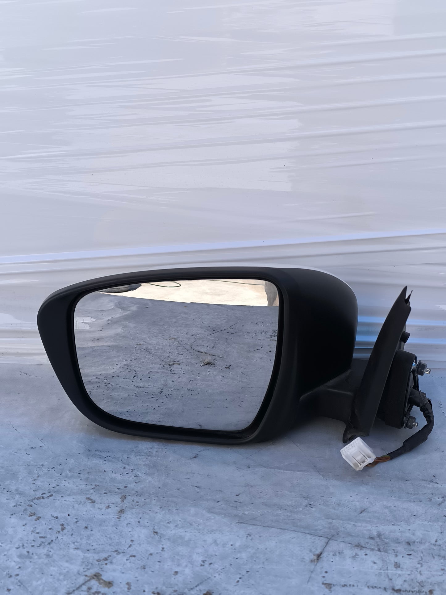 Specchietto sx 5 fili Nissan Juke anno 2015 bianco ecoAG8271