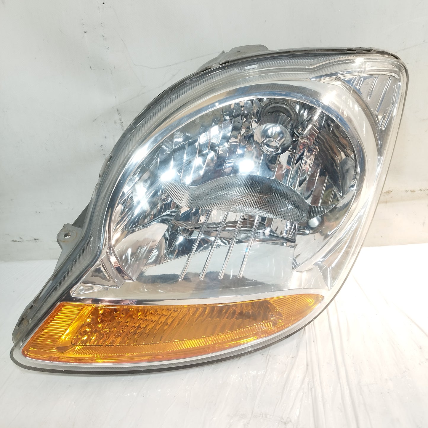 Chevrolet Matiz ecoAG5822 left front light
