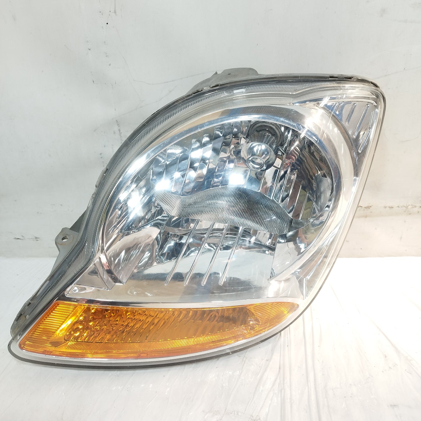 Chevrolet Matiz ecoAG5822 left front light