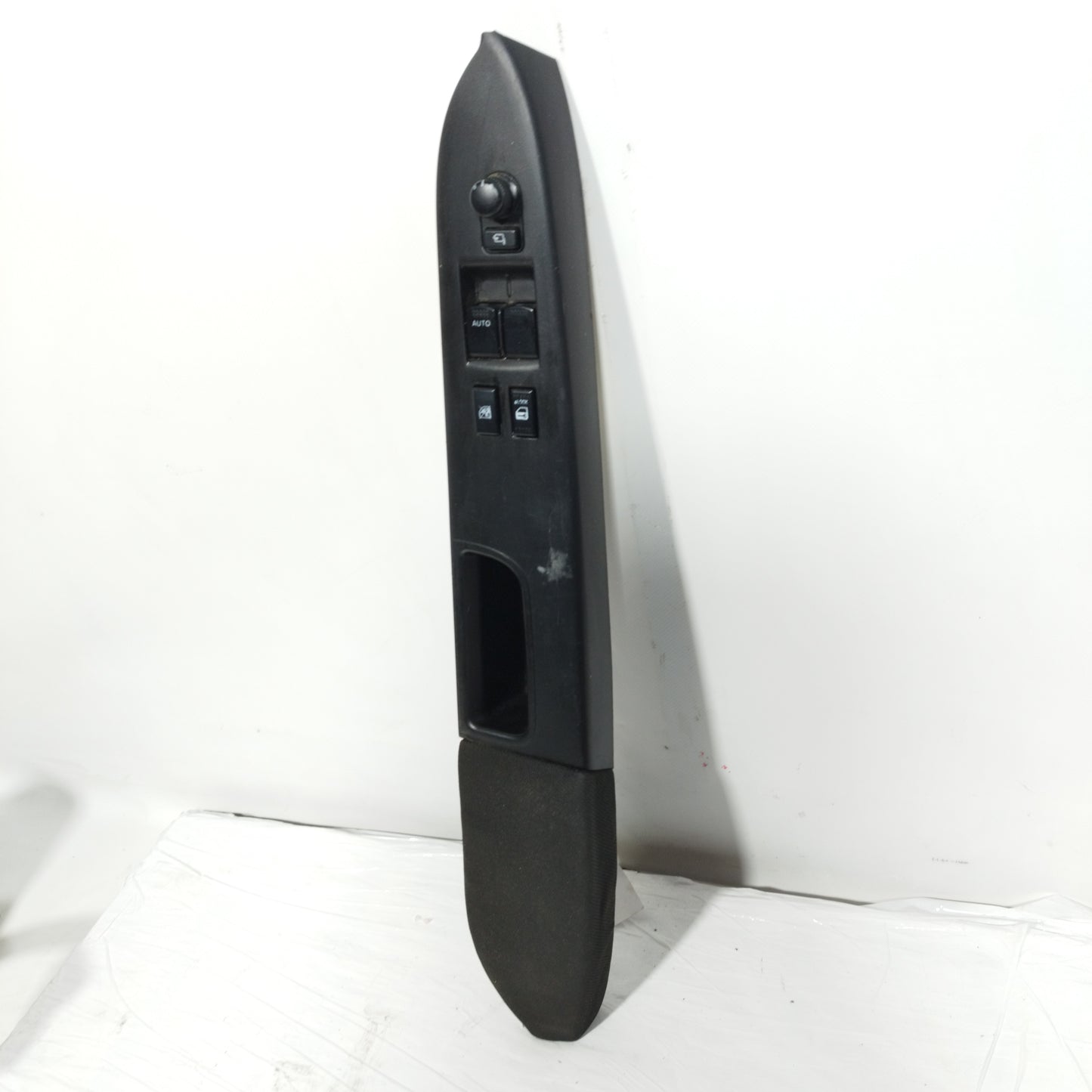 Front left control panel with 2 buttons Fiat 16/ Suzuki SX4 2012 code 8372555L20 ecoAC2991