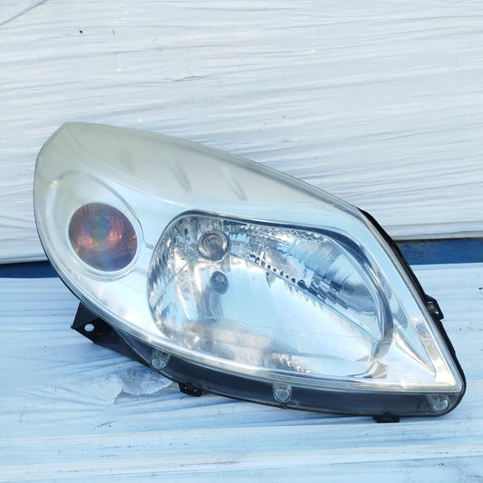 Fanale anteriore dx Dacia Sandero 2009 cod: 00269997 ecoDM135
