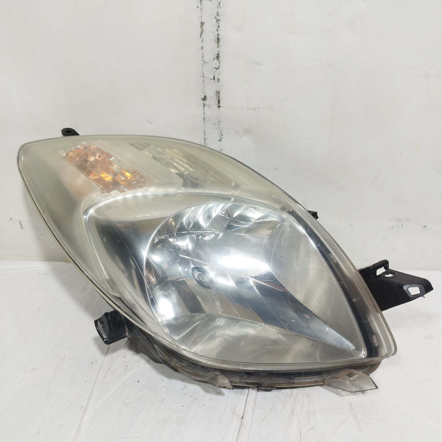Fanale anteriore dx Toyota Yaris ii (XP90) 2006-2008 cod: 81110-0D120 ecoAC15340