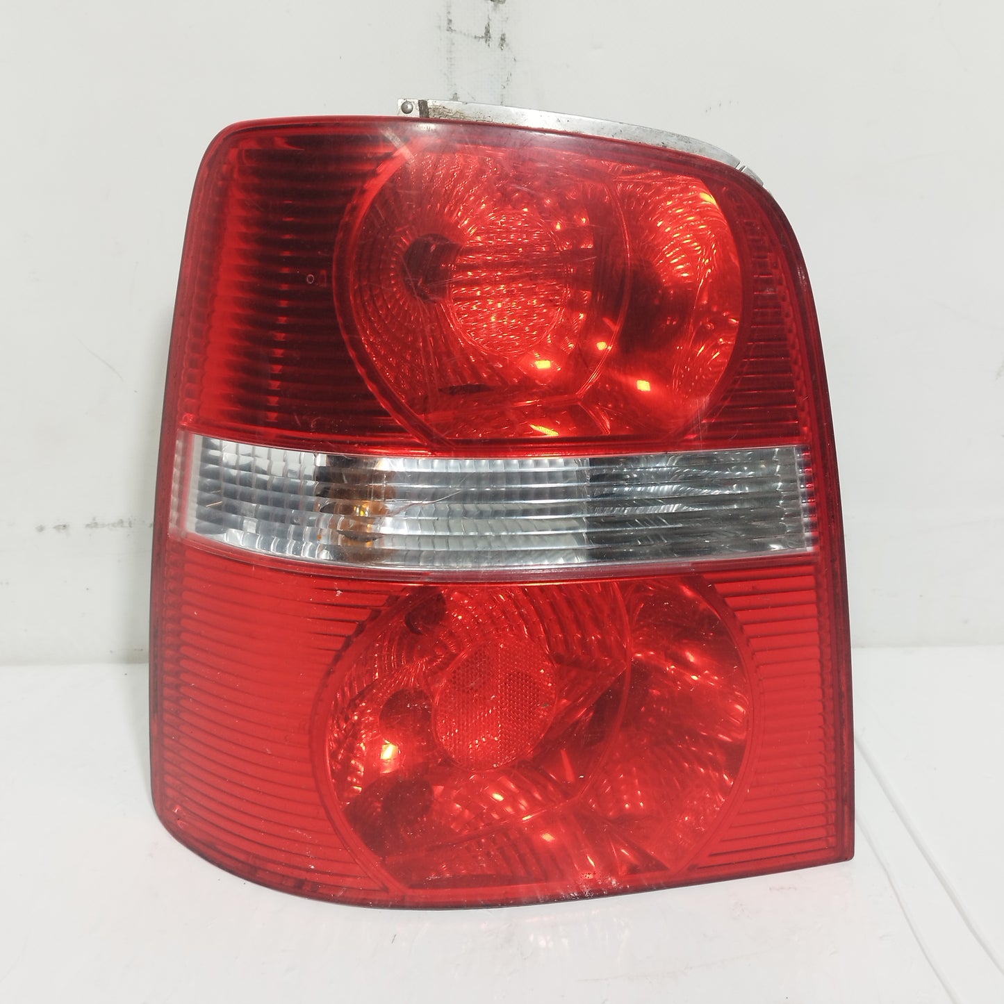 Fanale posteriore sx Volkswagen Touran 2004 ecoAC14803