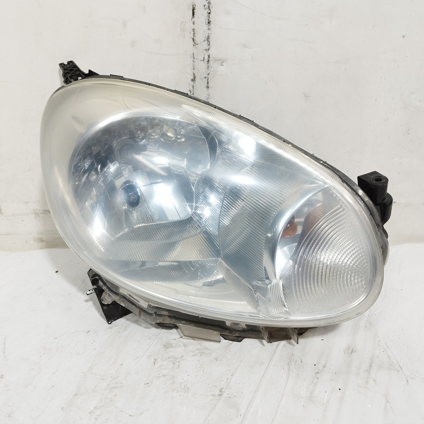 Fanale anteriore dx Nissan Micra K13 2010-2013 cod: 260101hb0a ecoAC16551