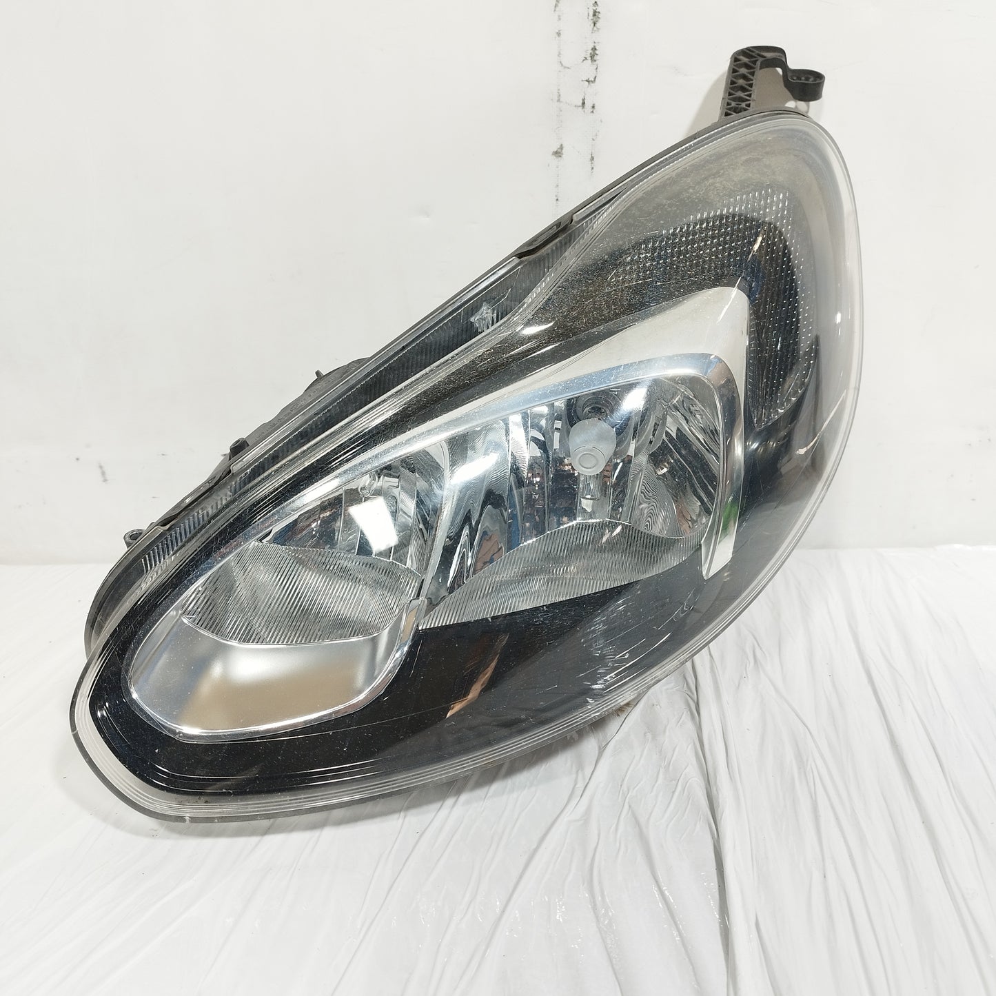 Fanale anteriore sx Opel Adam 2012-2019 cod: 13450305 ecoAC15229