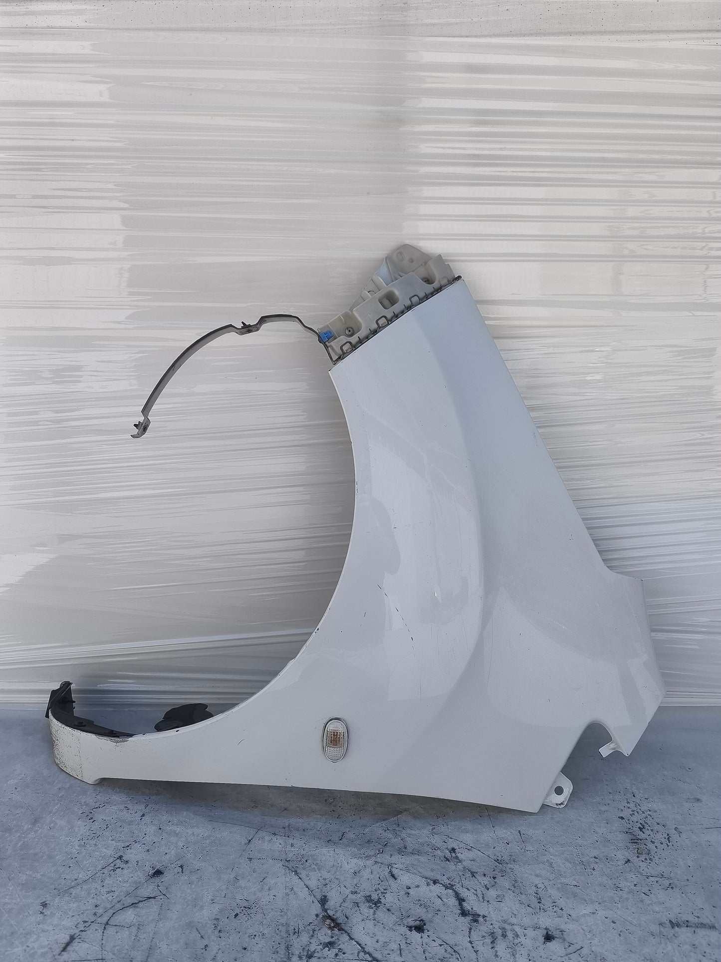 Parafango sx Chevrolet Spark anno 2011 bianco ecoAG8268