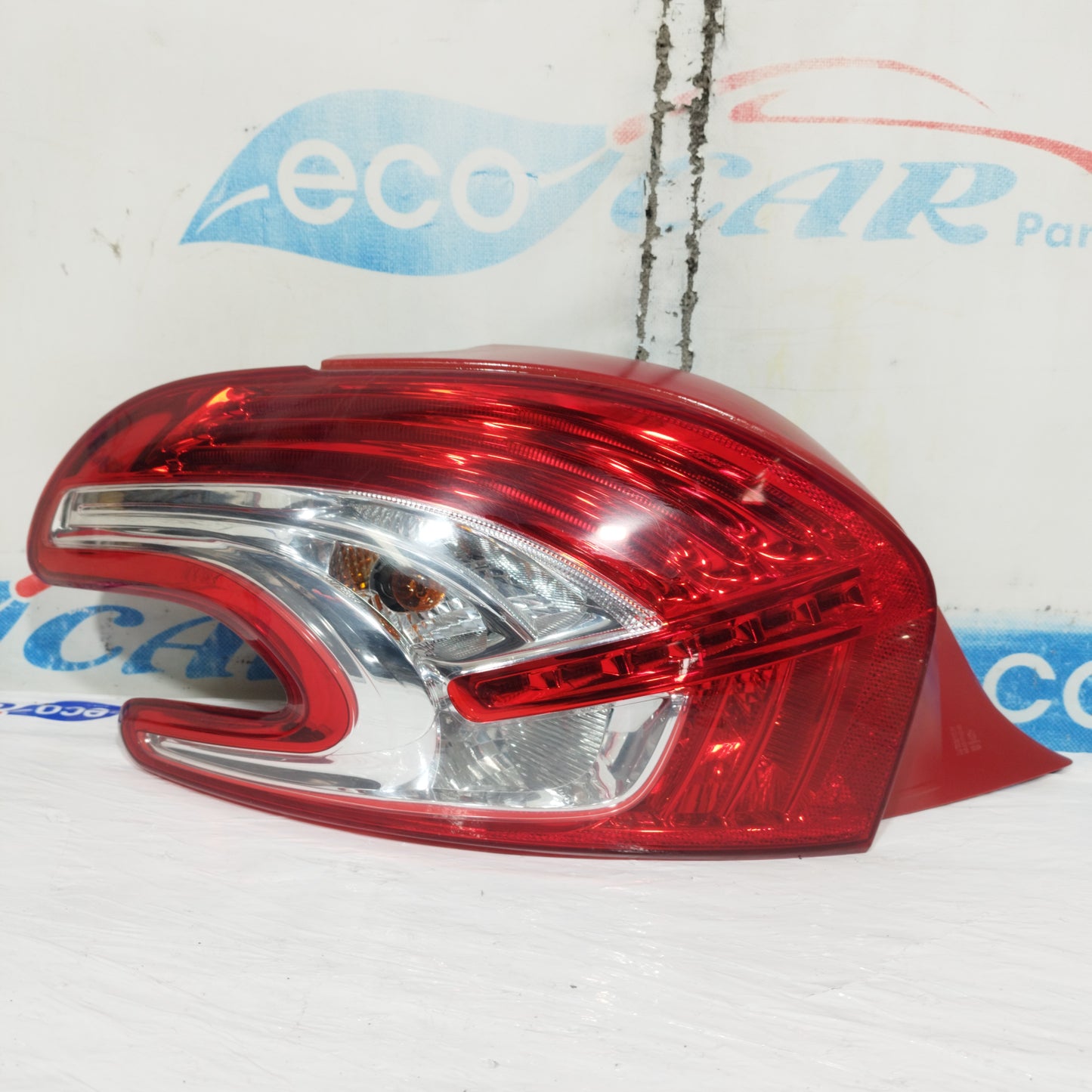 Linke LED-Rückleuchte Peugeot 208 2015 ecoAC11256