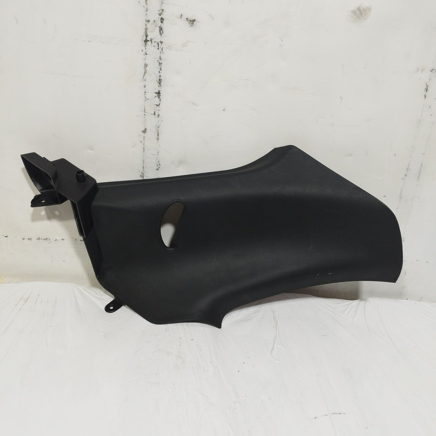Rivestimento montante posteriore sx Fiat 500 (312) 2007-2024 cod: 735426822 ecoAC15629