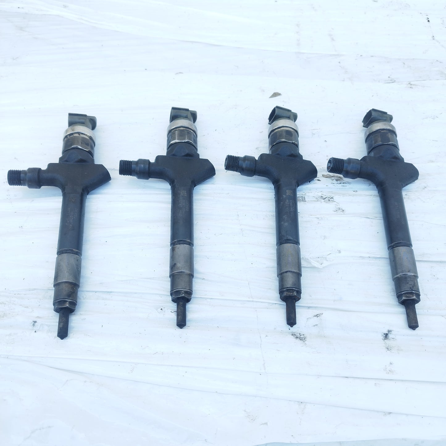 Iniettori Denso Mazda 5 2.0 D 2005 cod: RF7J13H50 ecoAC15940