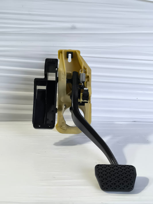 Pedale freno / frizione cambio automatico Bmw serie 5 F10 / F11 2010-2017 cod: 35116782665 ecoAG8508