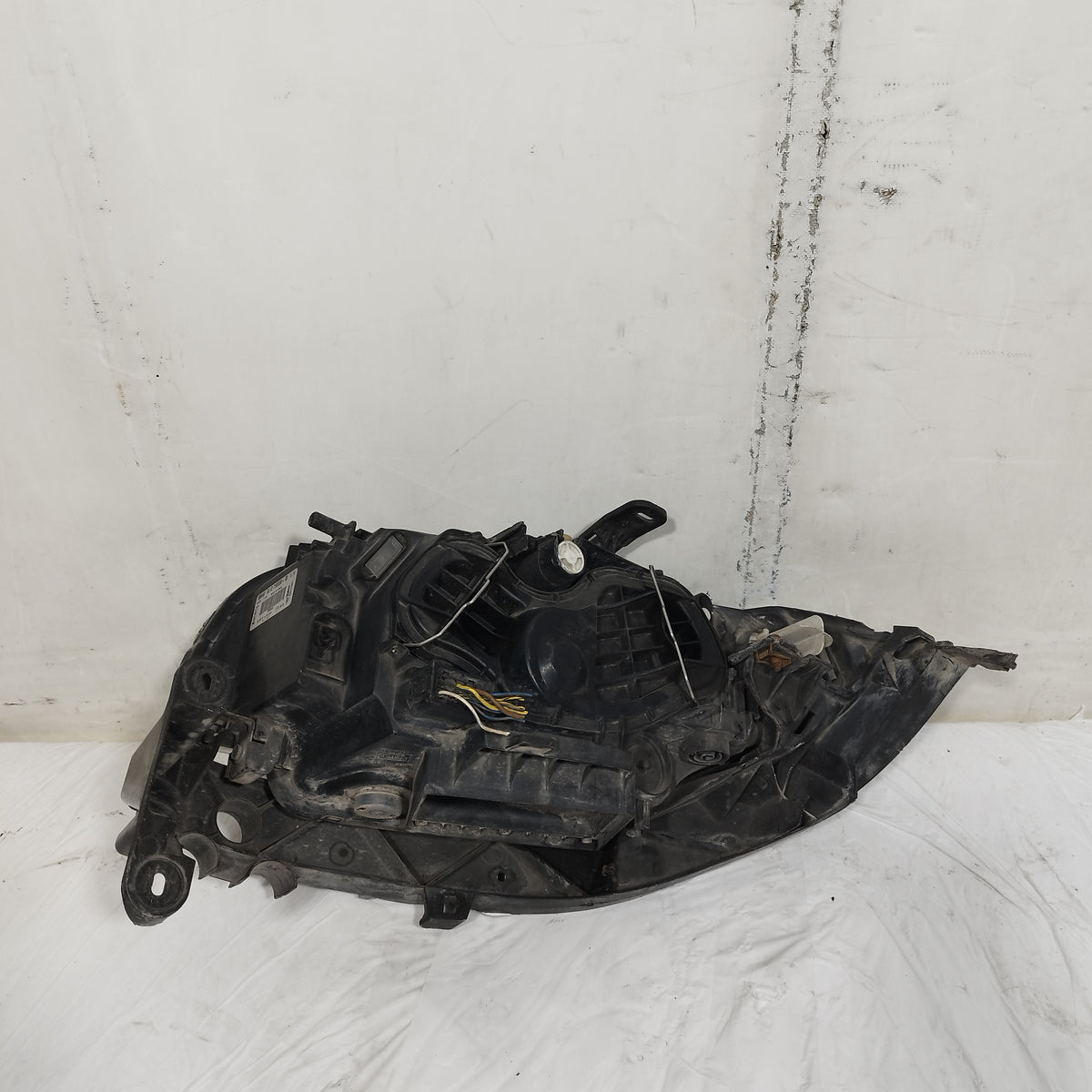 Fanale anteriore dx Bmw serie 1 E87/E81 2007-2011 Restyling cod: 63.127193388-03 ecoAC16707