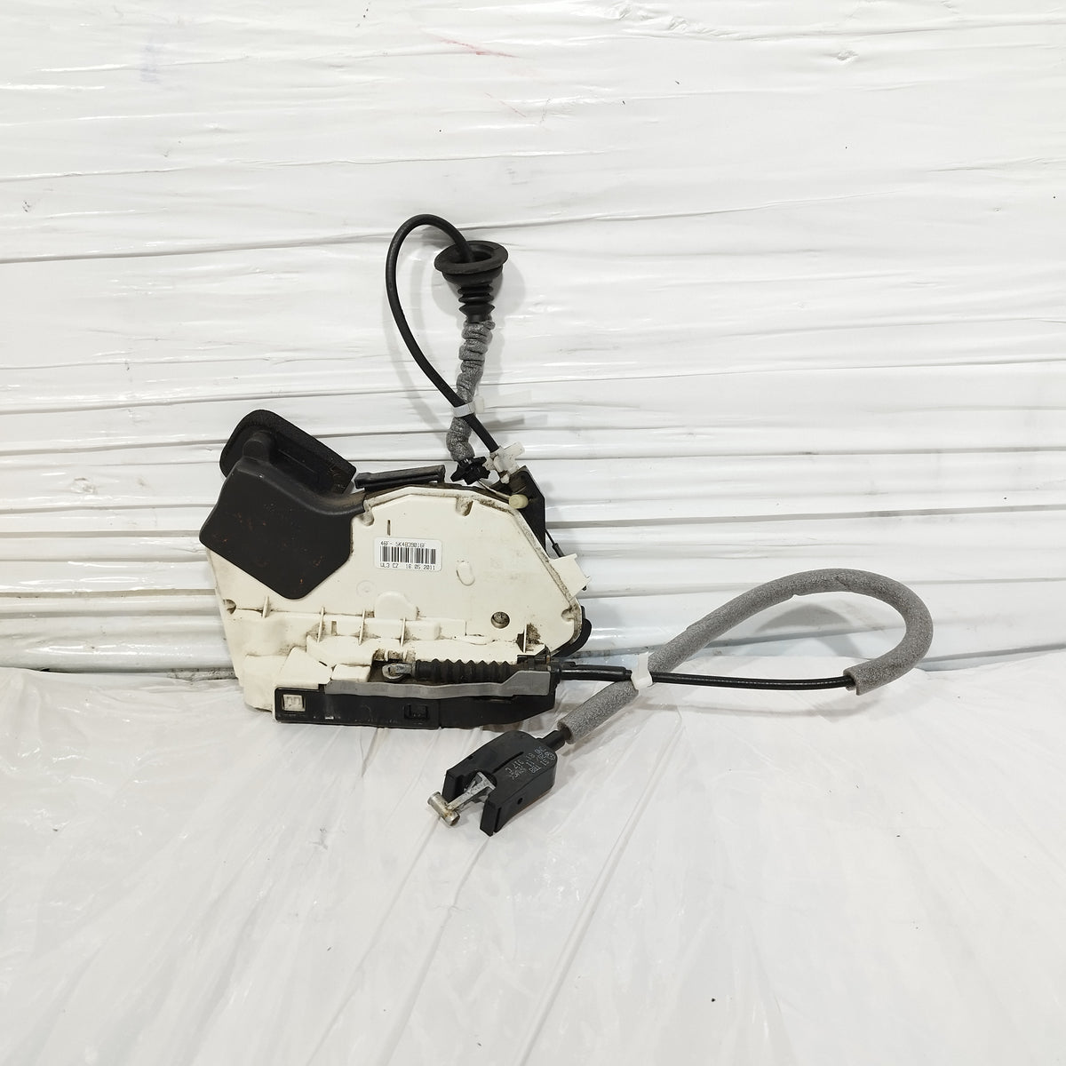 Serratura posteriore dx Volkswagen Polo V (6R / 6C) 2009-2017 cod: 46F-5K4839016f ecoAC17415