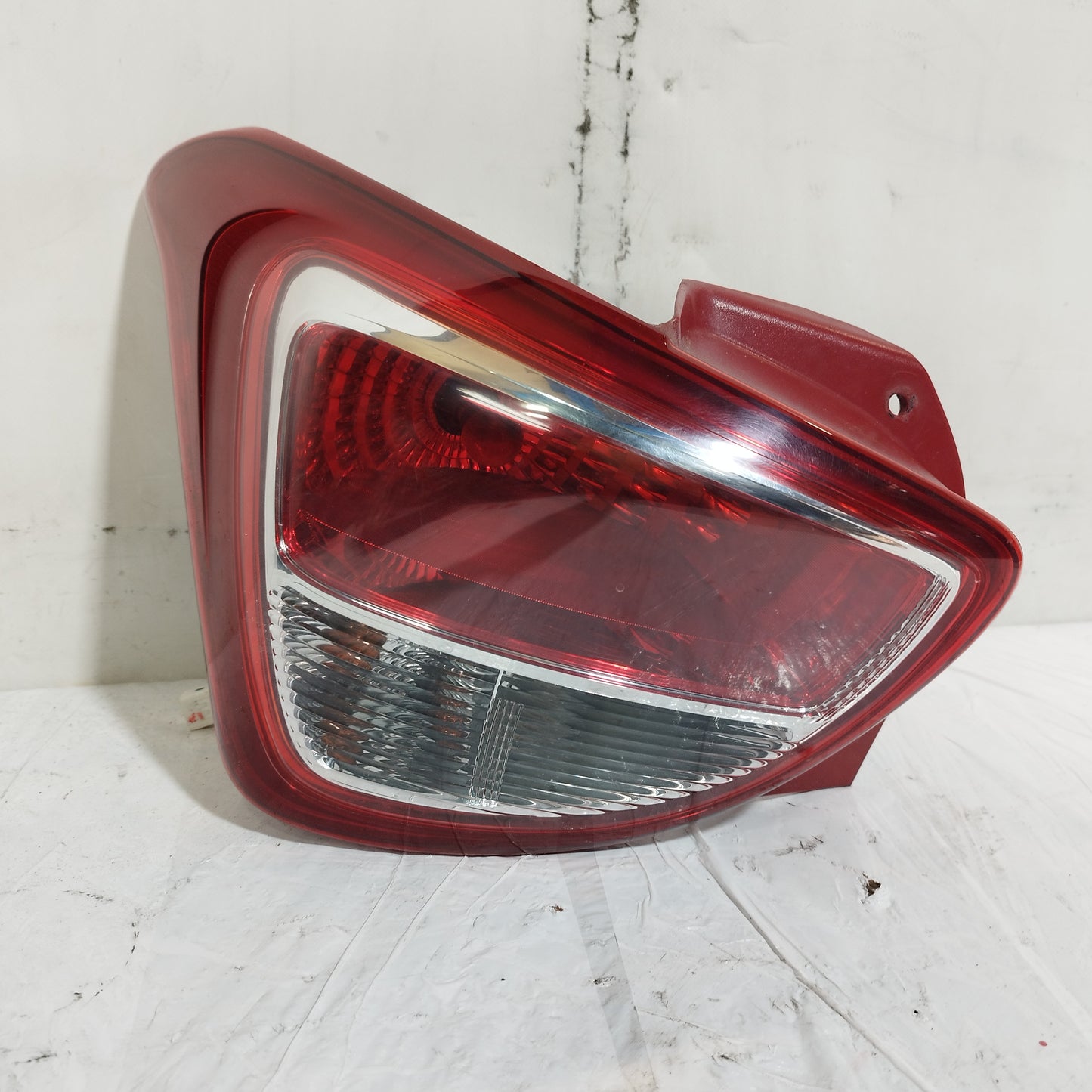 Fanale posteriore sx Hyundai I10 2013-2016 cod: 92401-B9000 ecoAC16008