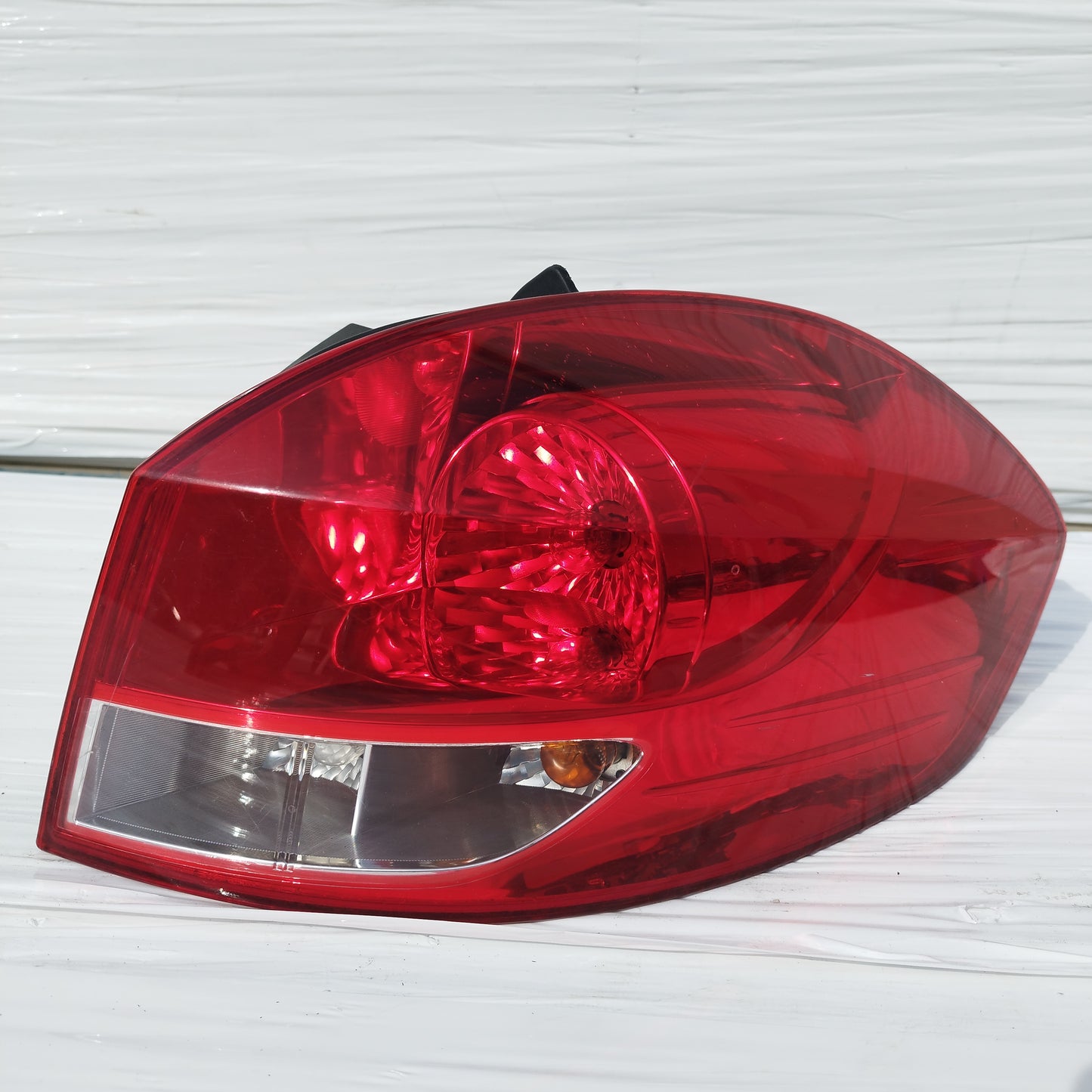 Fanale posteriore dx Renault Clio 2010 cod: 8200586844 ecoDM087