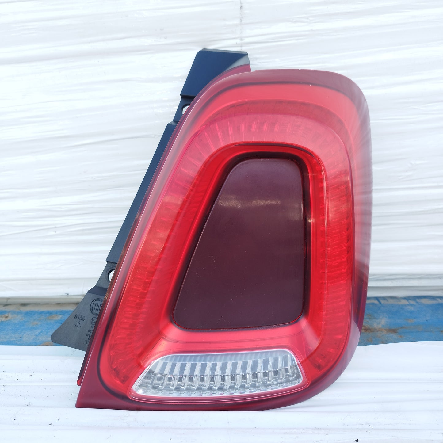 Fanale posteriore dx Fiat 500 2018 cod: 81598002 ecoDM136